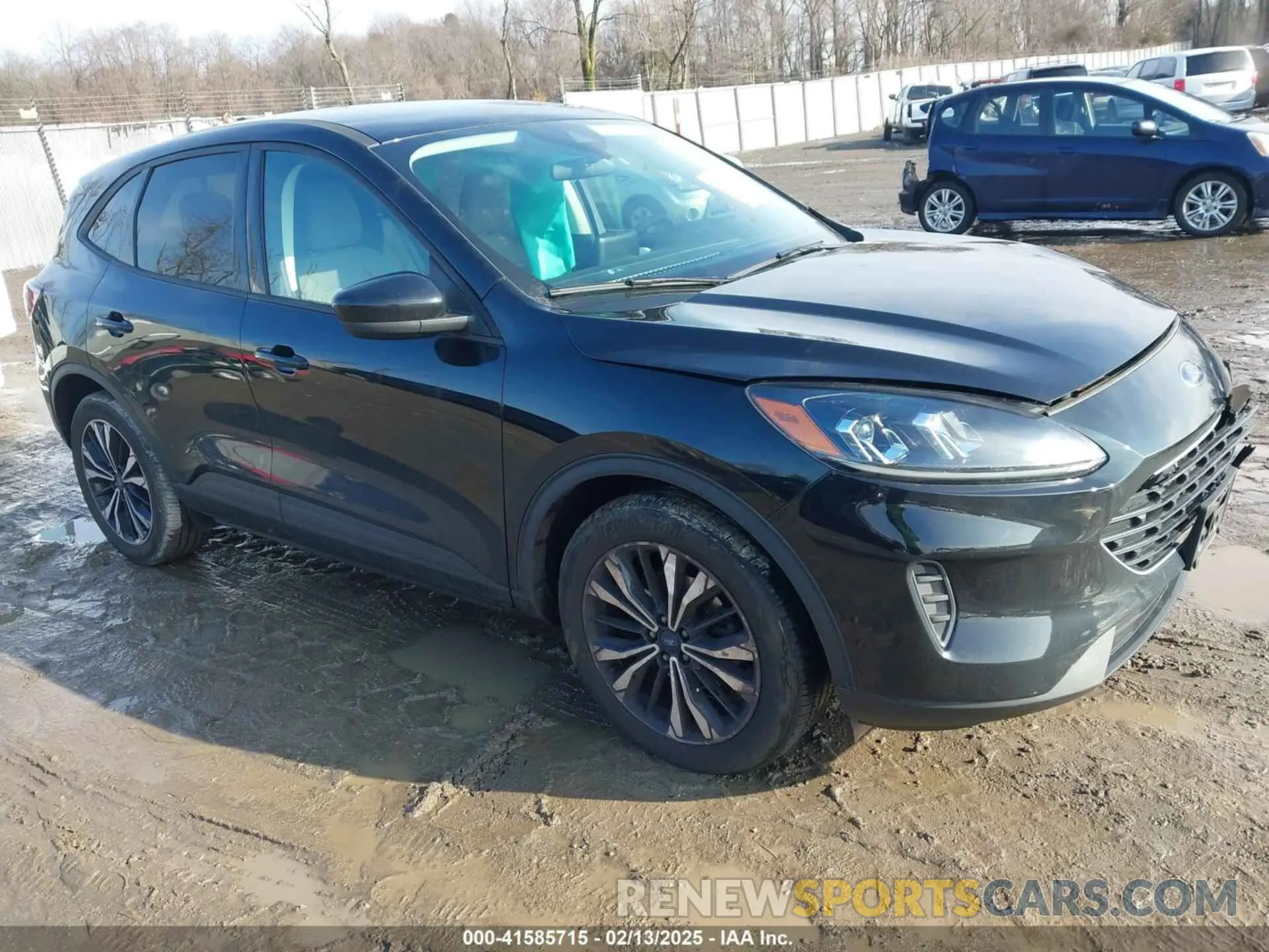 1 Photograph of a damaged car 1FMCU0G60NUC00349 FORD ESCAPE 2022