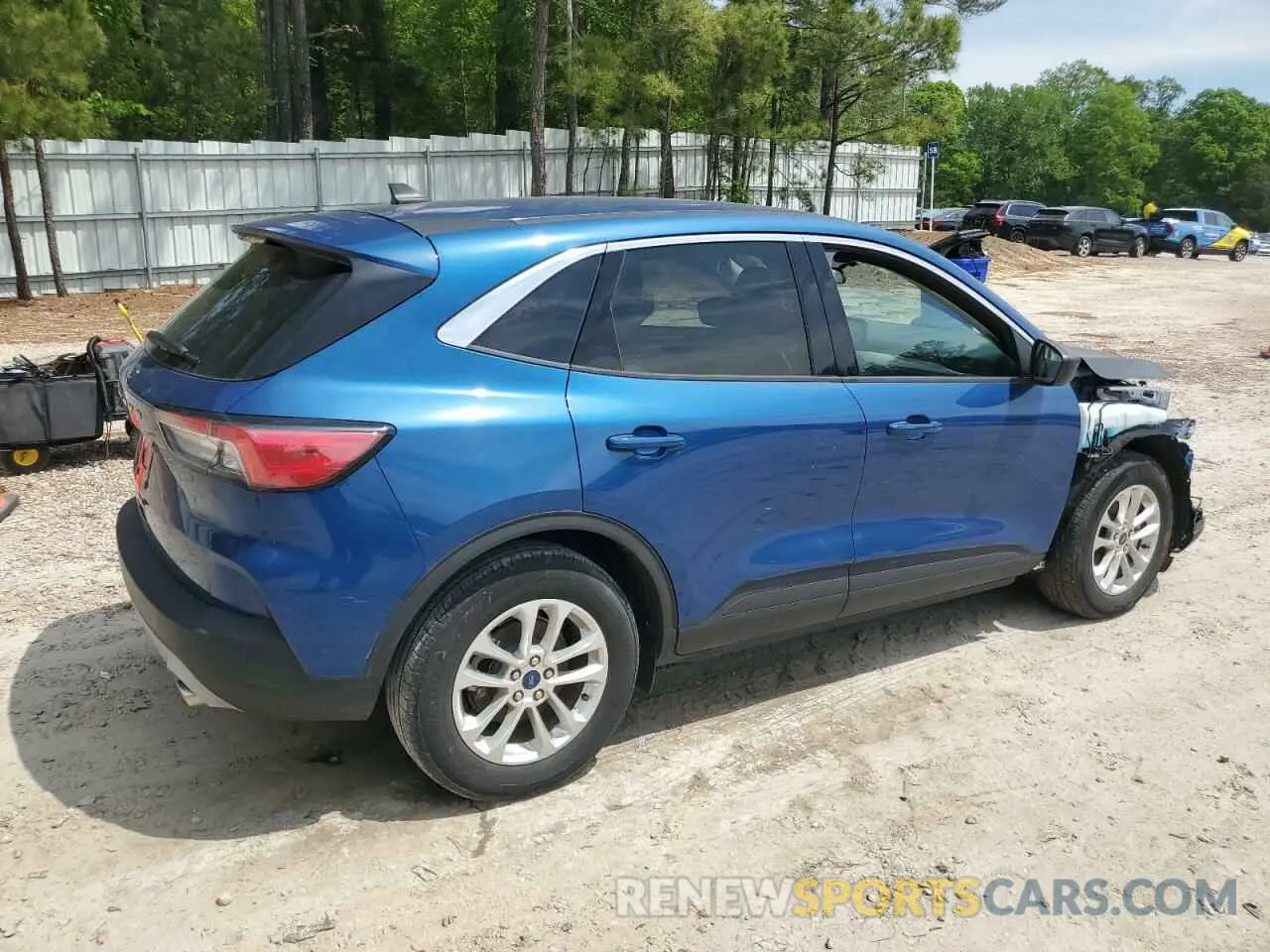 3 Photograph of a damaged car 1FMCU0G61NUA53992 FORD ESCAPE 2022