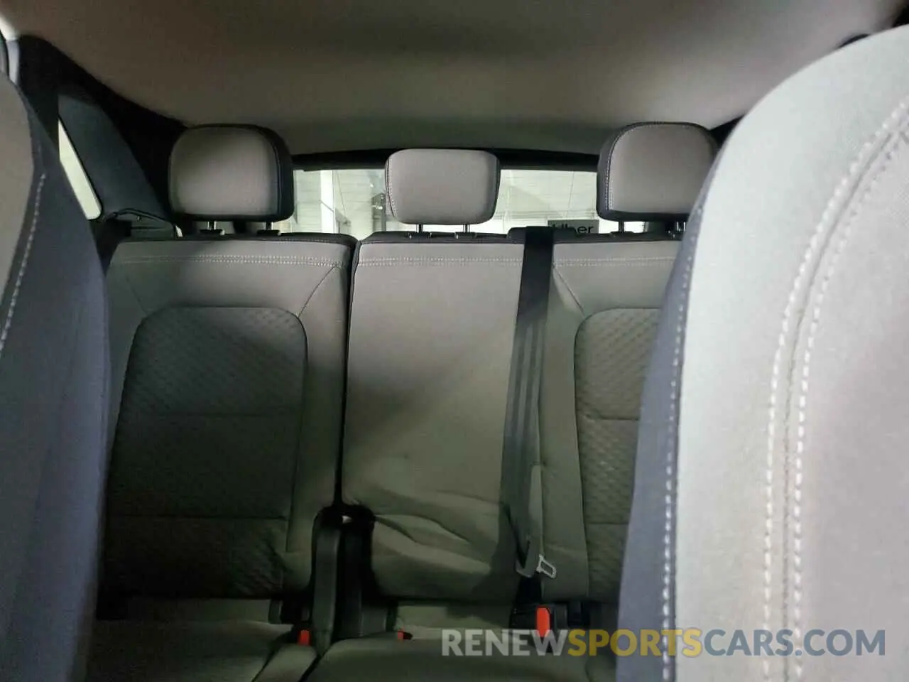 10 Photograph of a damaged car 1FMCU0G61NUA55192 FORD ESCAPE 2022