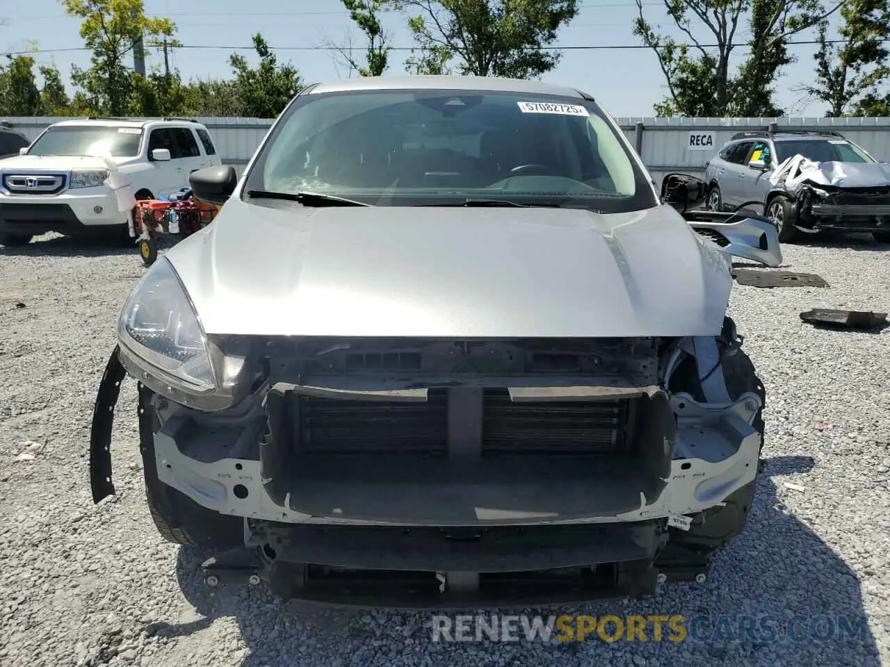 5 Photograph of a damaged car 1FMCU0G61NUB43904 FORD ESCAPE 2022