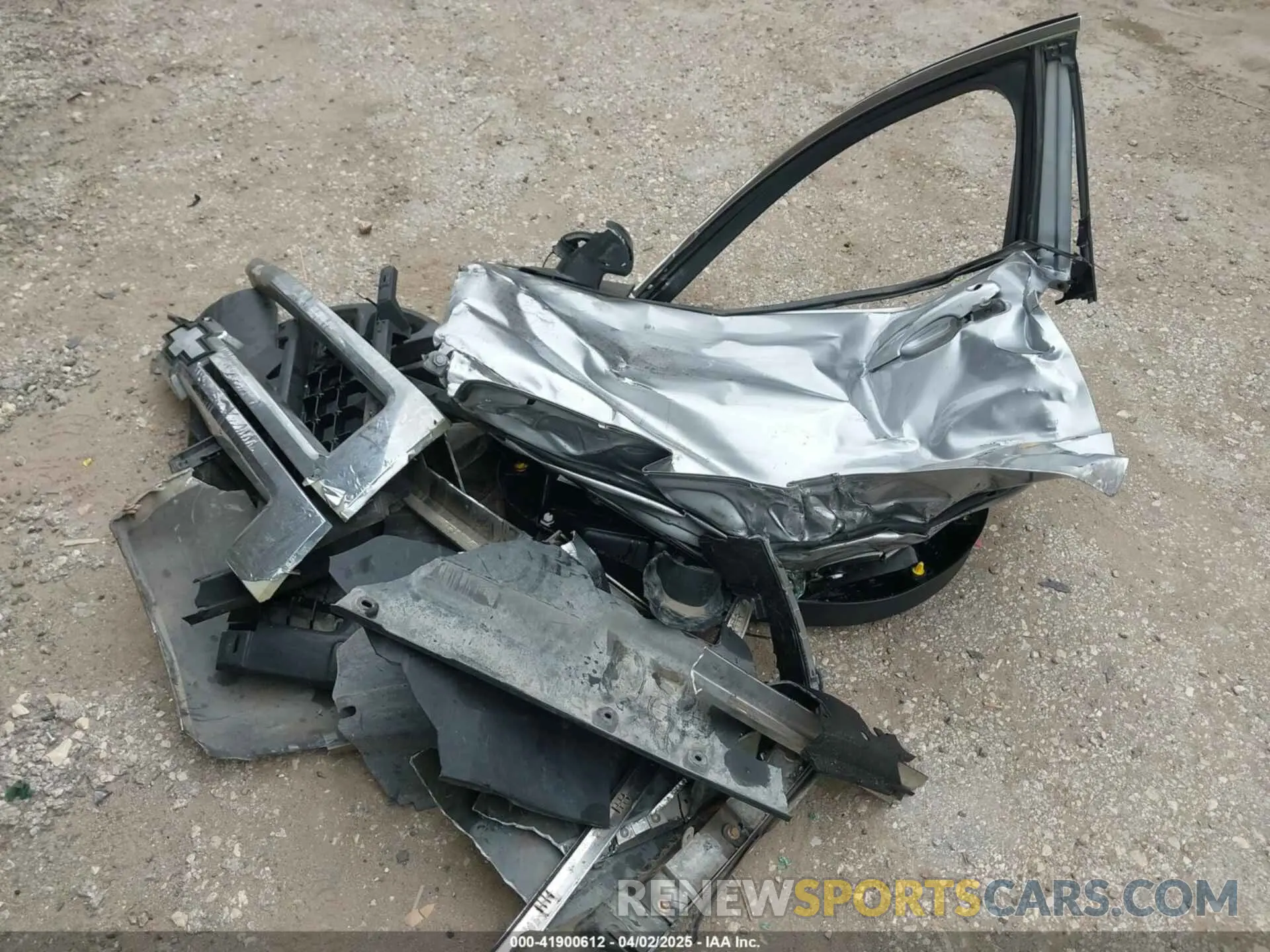 11 Photograph of a damaged car 1FMCU0G62NUA25554 FORD ESCAPE 2022