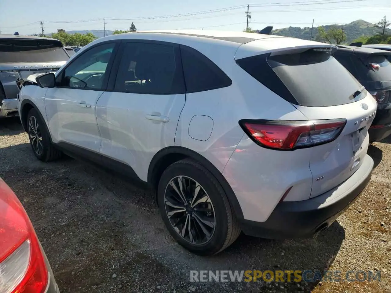 2 Photograph of a damaged car 1FMCU0G62NUA27725 FORD ESCAPE 2022