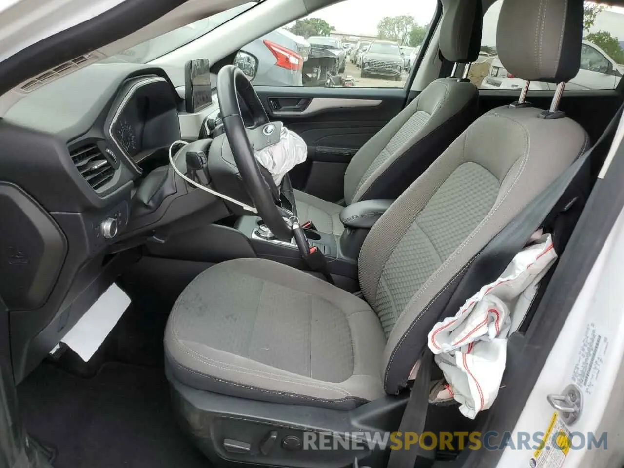 7 Photograph of a damaged car 1FMCU0G62NUA27725 FORD ESCAPE 2022