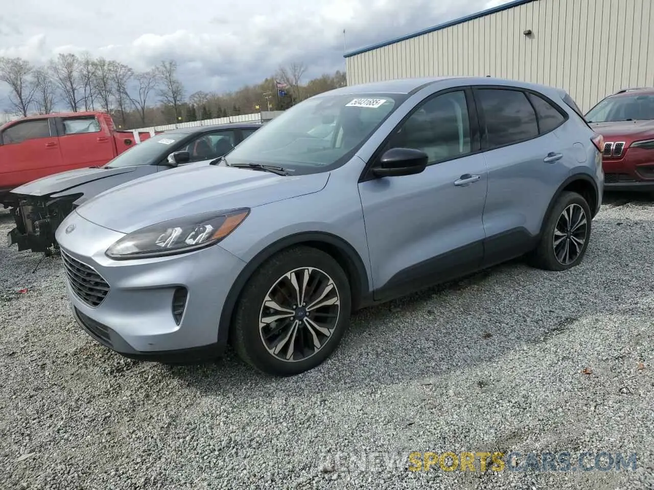 1 Photograph of a damaged car 1FMCU0G62NUB03881 FORD ESCAPE 2022