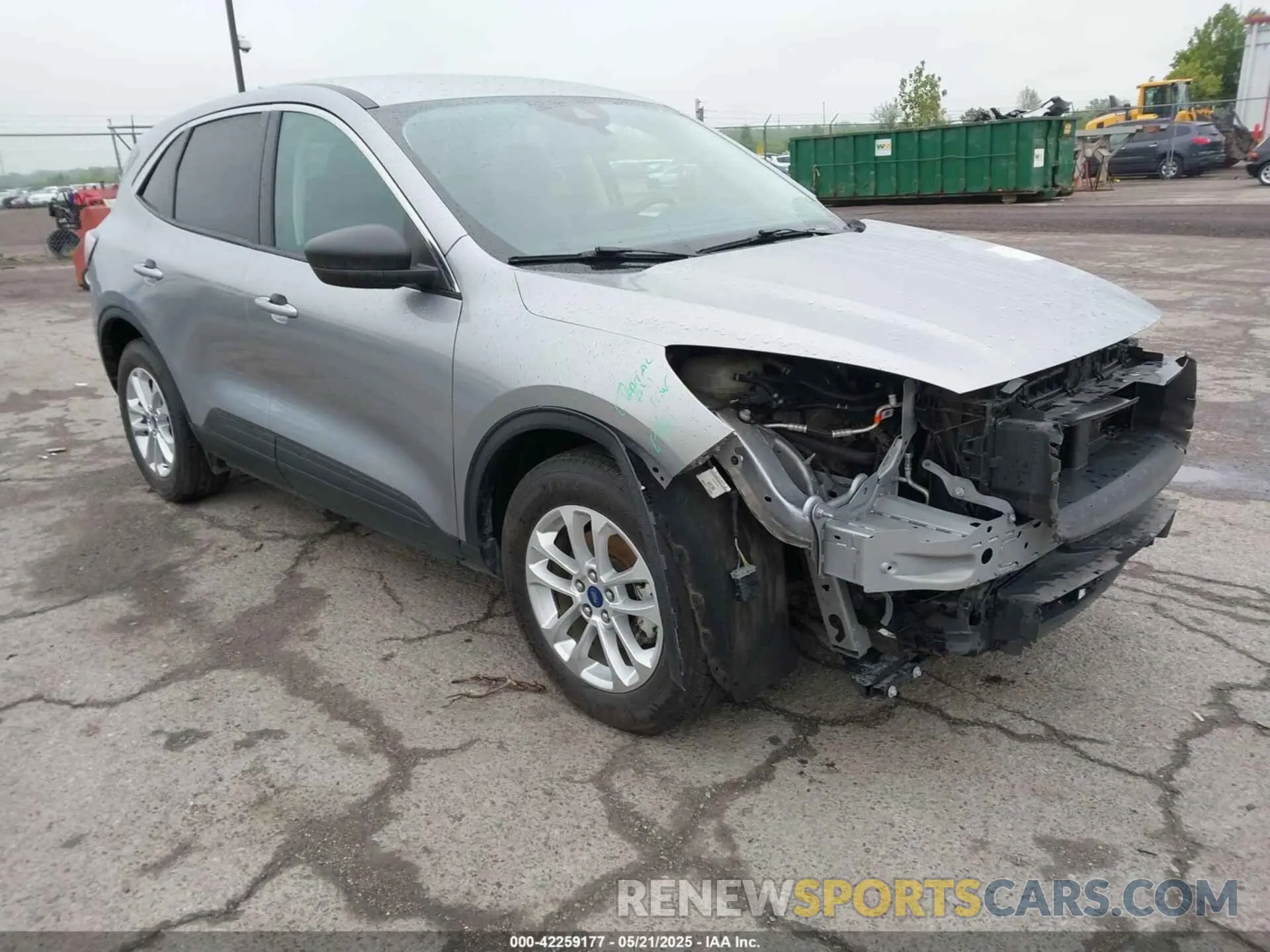 1 Photograph of a damaged car 1FMCU0G62NUB32670 FORD ESCAPE 2022