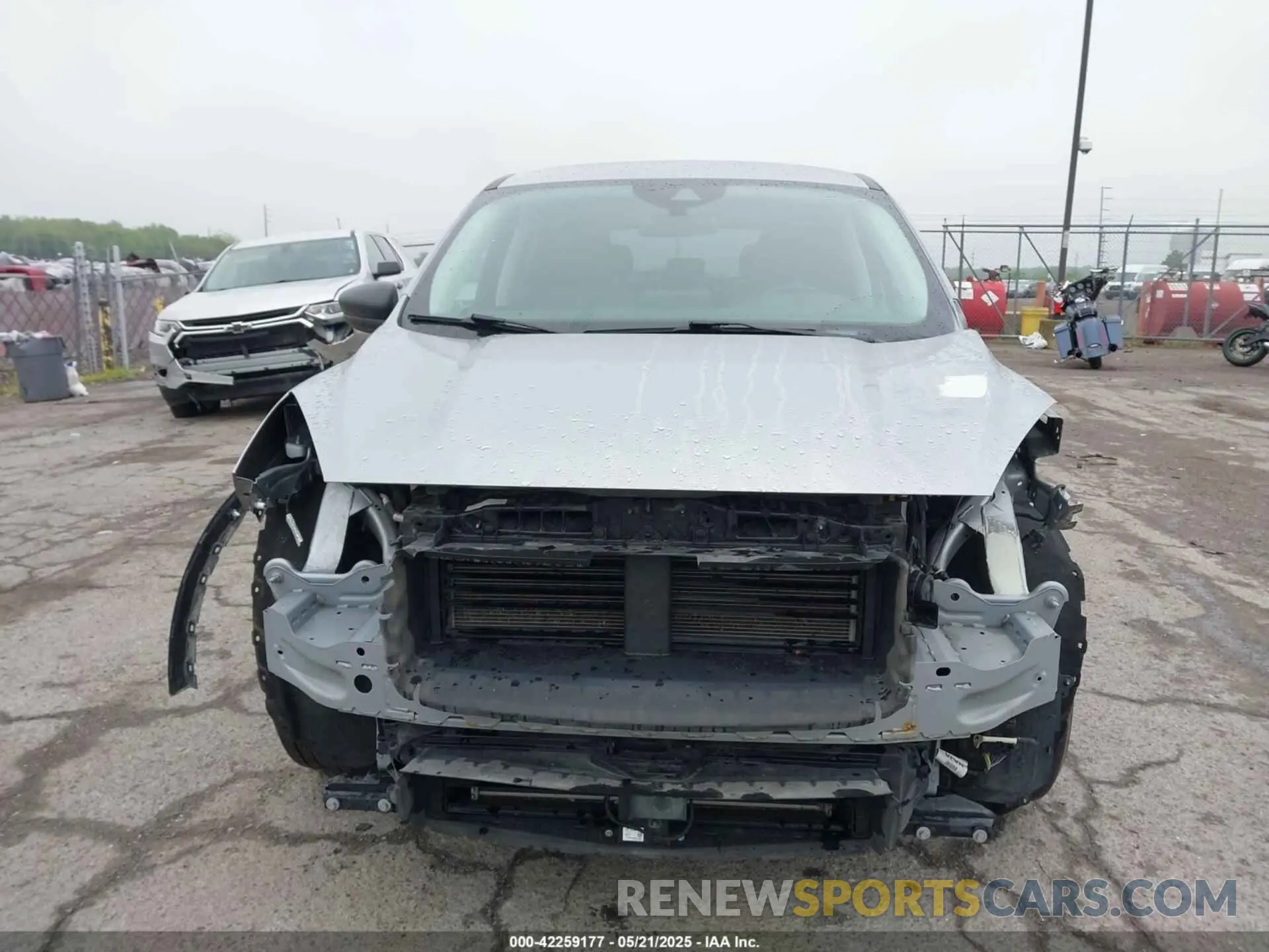13 Photograph of a damaged car 1FMCU0G62NUB32670 FORD ESCAPE 2022
