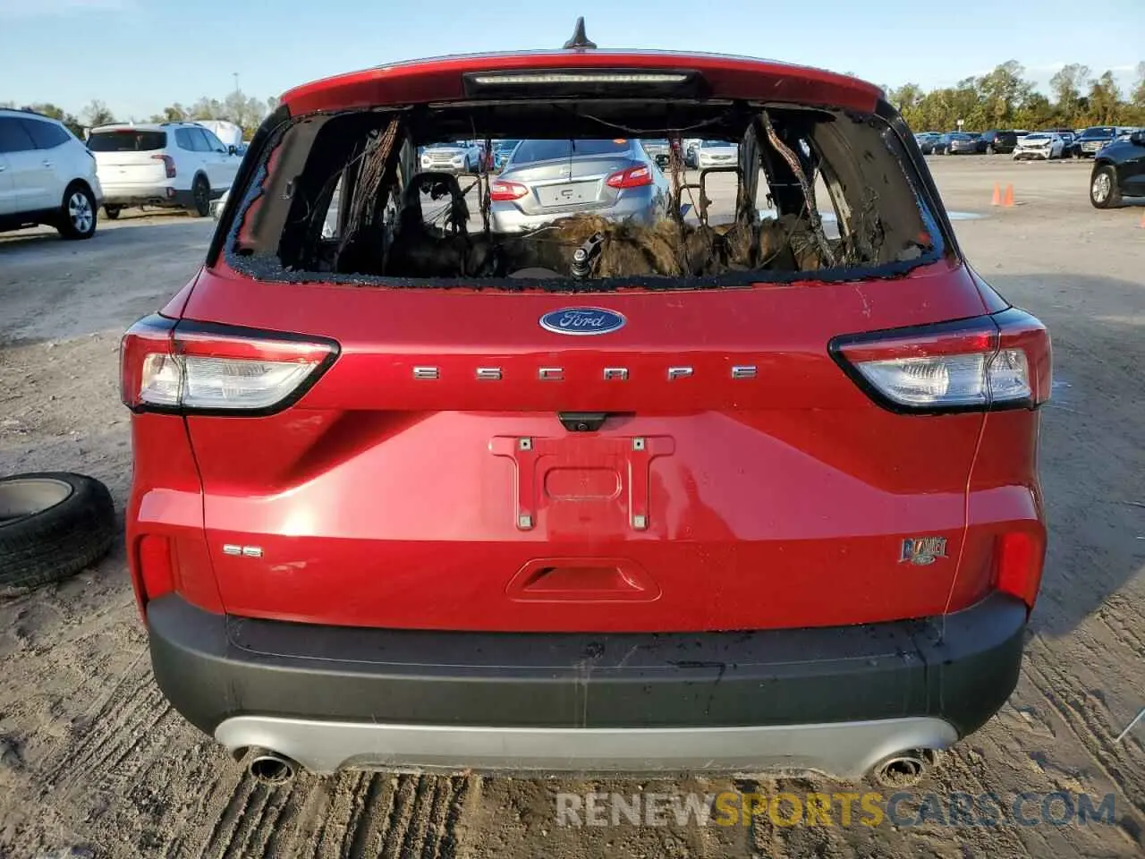 6 Photograph of a damaged car 1FMCU0G62NUC01745 FORD ESCAPE 2022