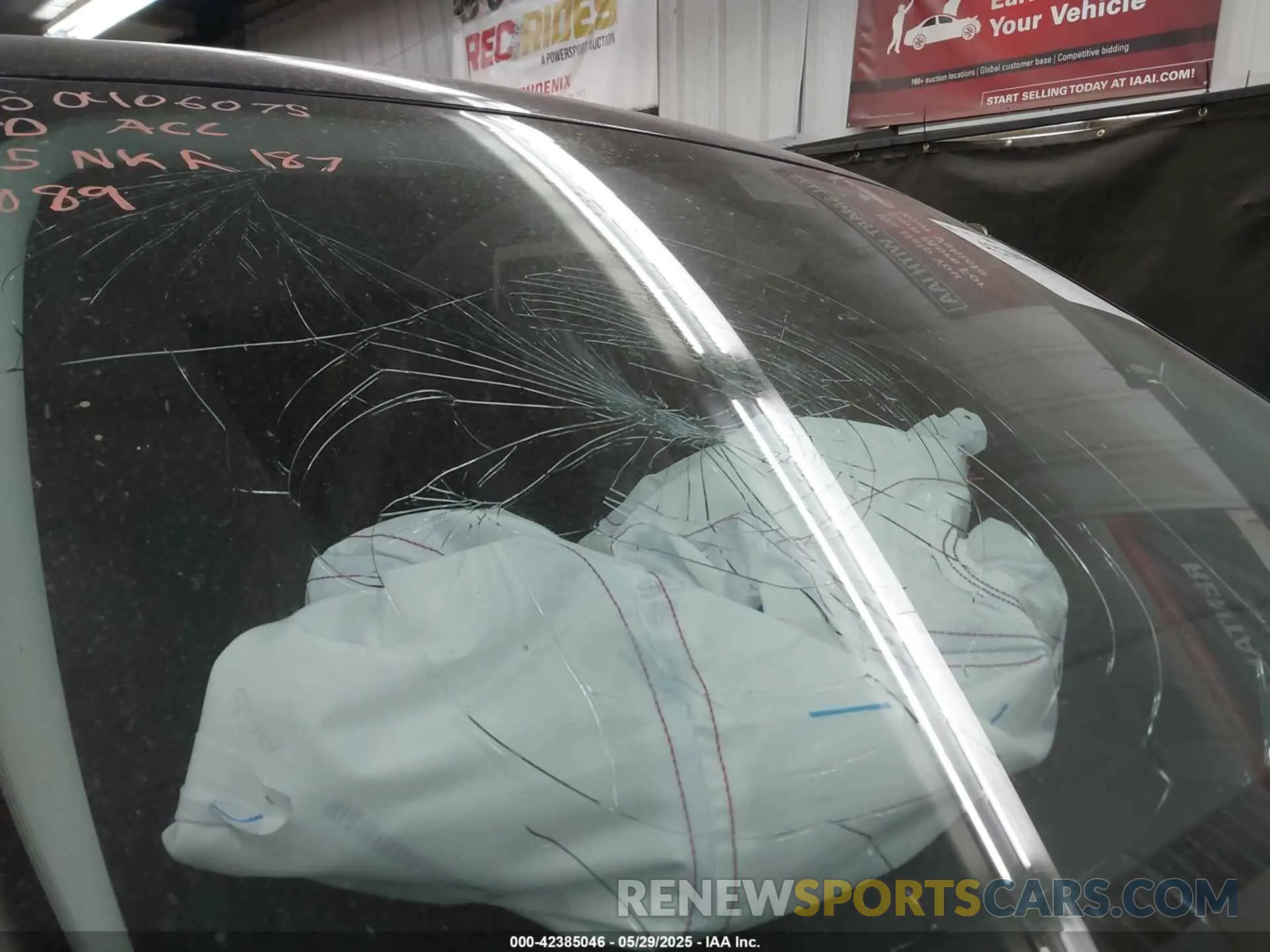 6 Photograph of a damaged car 1FMCU0G63NUA54089 FORD ESCAPE 2022