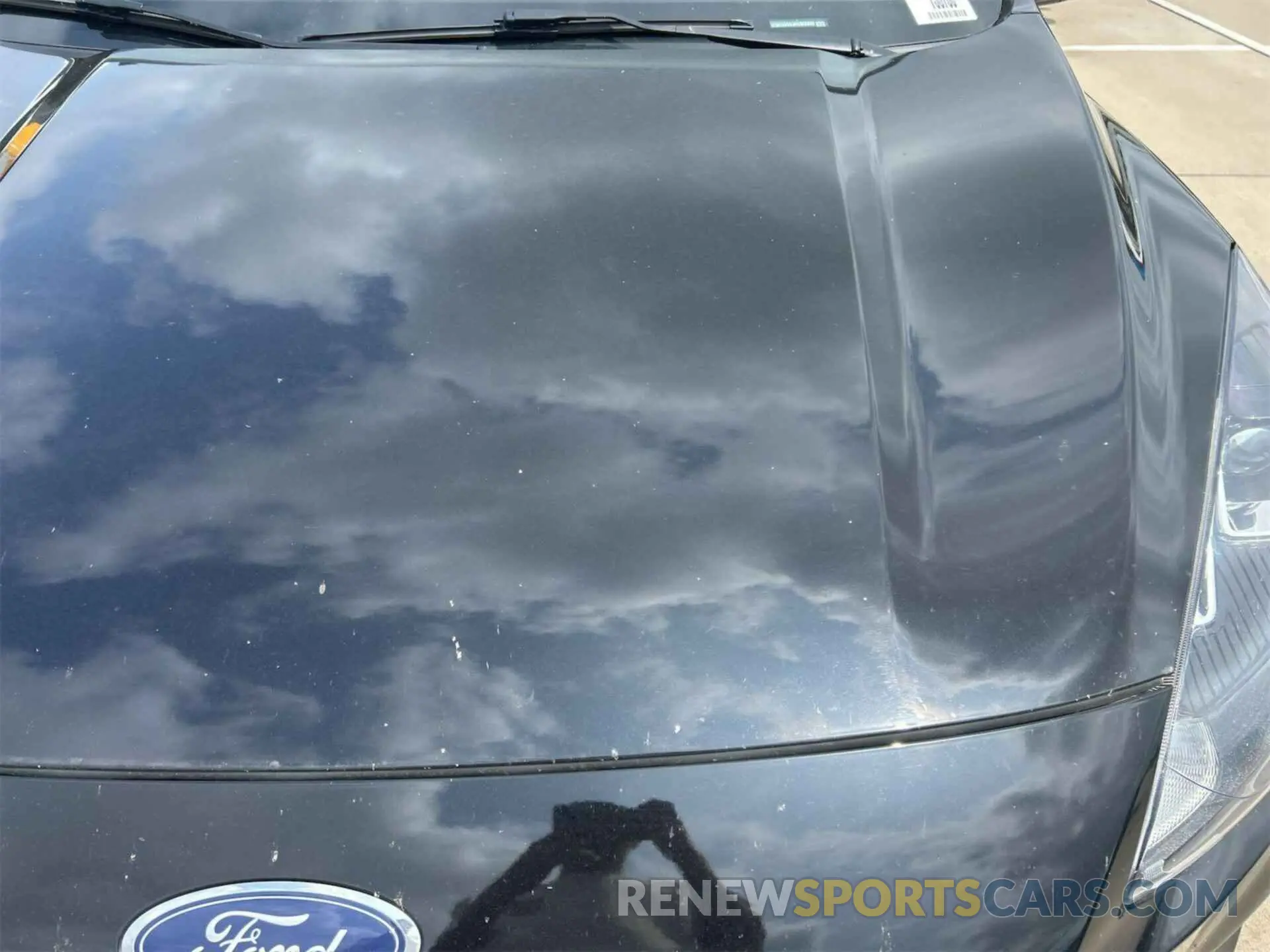 1 Photograph of a damaged car 1FMCU0G63NUB55889 FORD ESCAPE 2022
