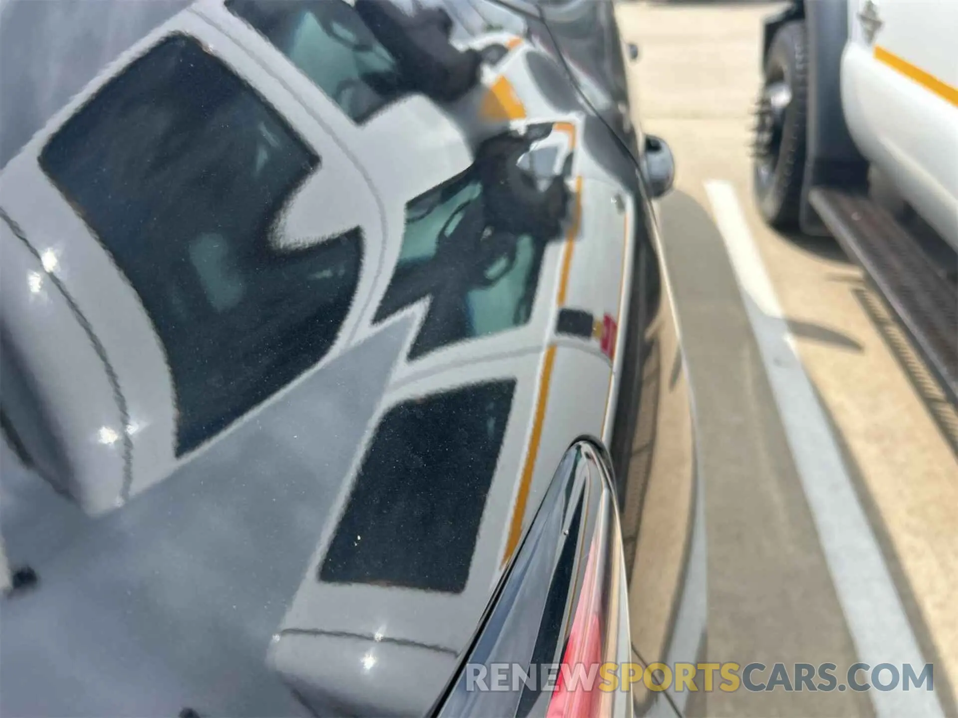 9 Photograph of a damaged car 1FMCU0G63NUB55889 FORD ESCAPE 2022