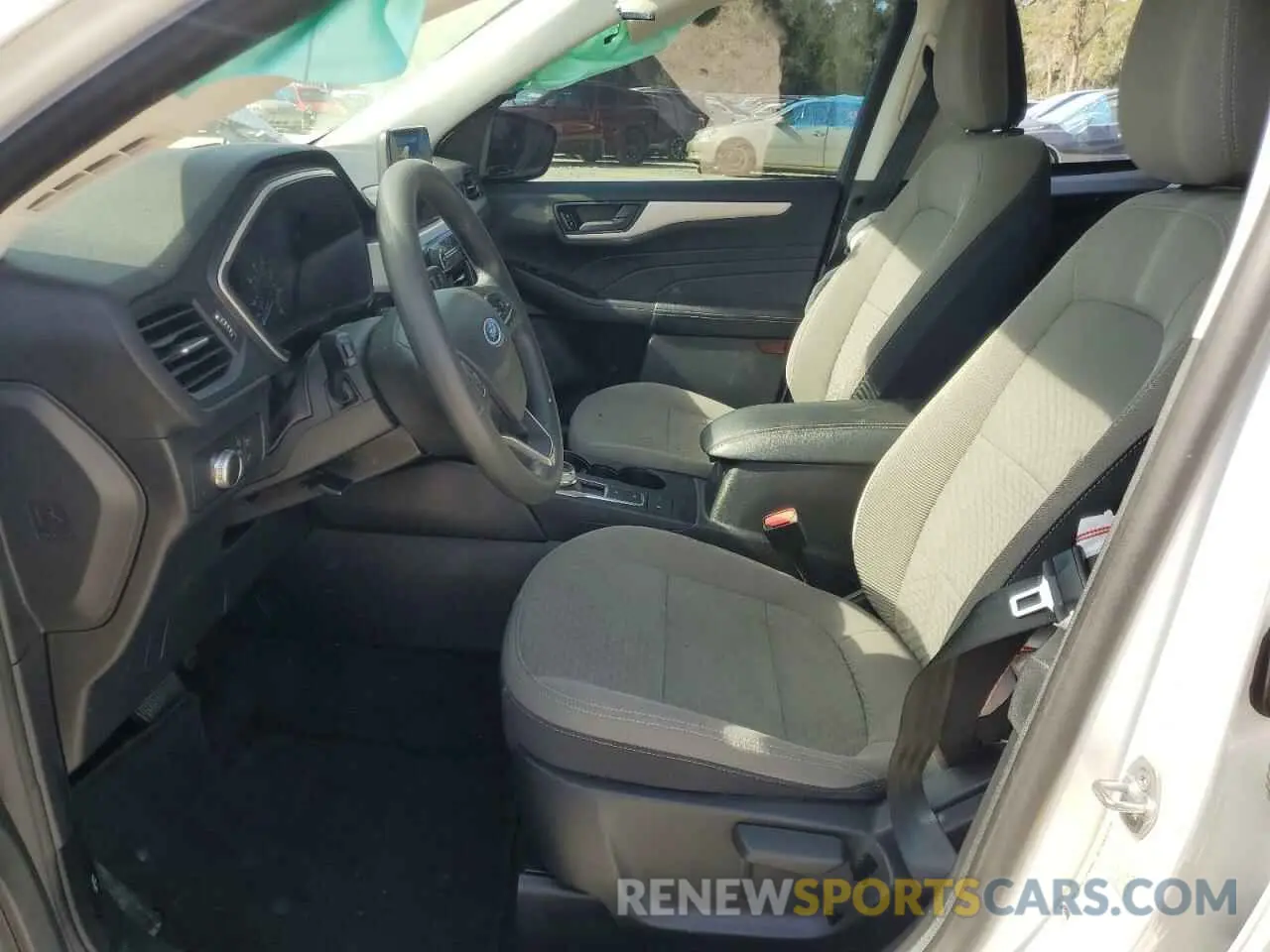 7 Photograph of a damaged car 1FMCU0G64NUA85402 FORD ESCAPE 2022