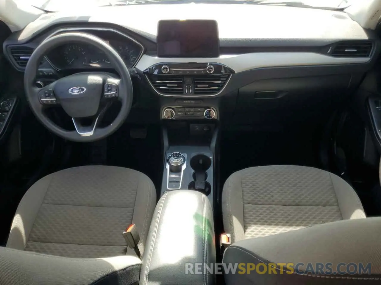 8 Photograph of a damaged car 1FMCU0G64NUA85402 FORD ESCAPE 2022