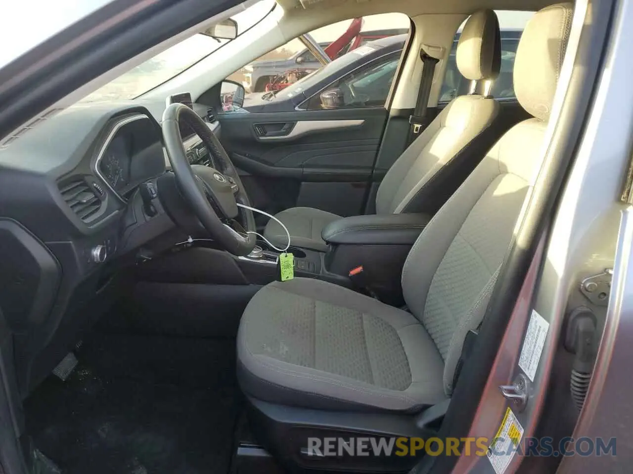 7 Photograph of a damaged car 1FMCU0G64NUA88803 FORD ESCAPE 2022