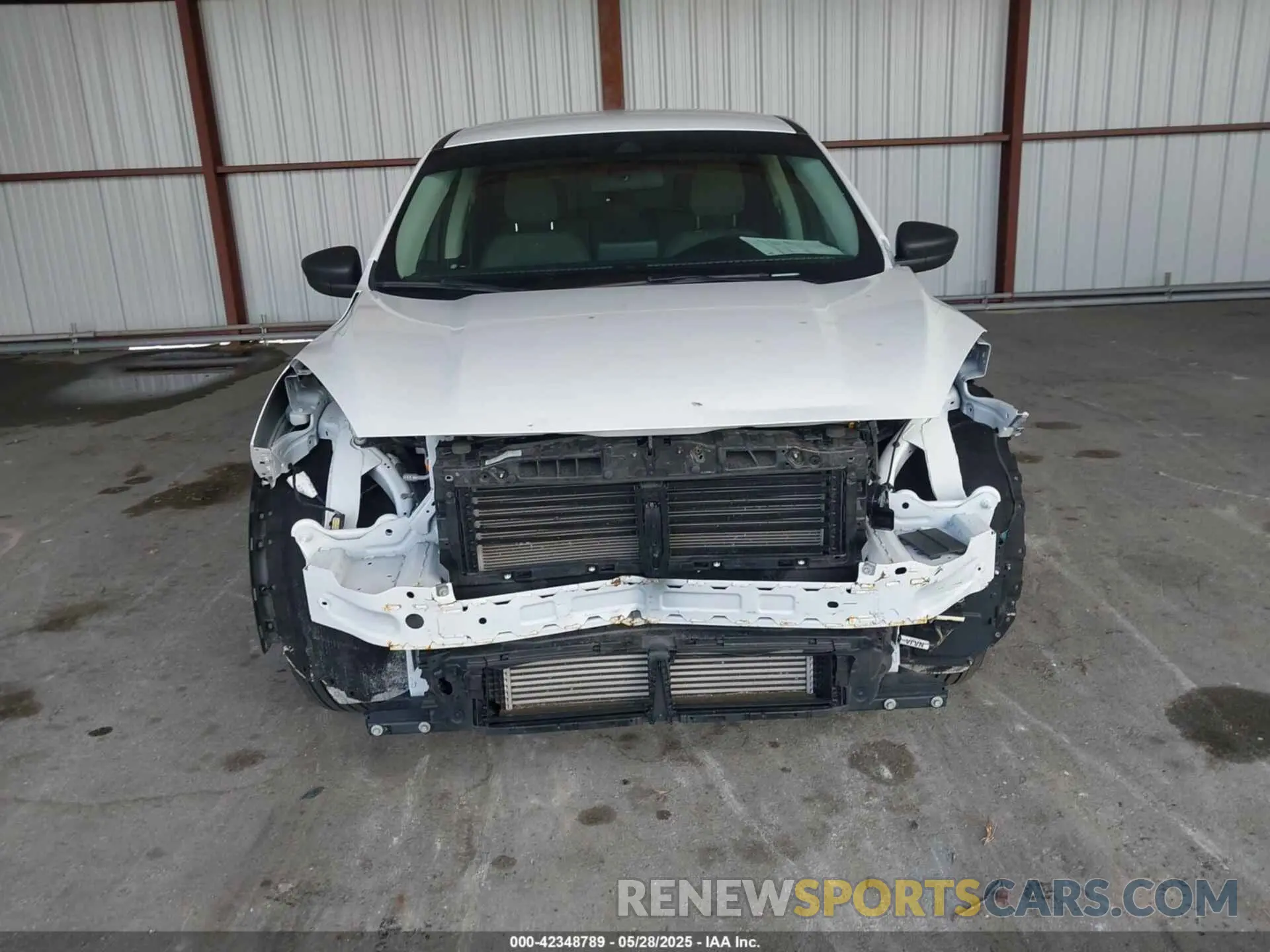 13 Photograph of a damaged car 1FMCU0G64NUB81742 FORD ESCAPE 2022