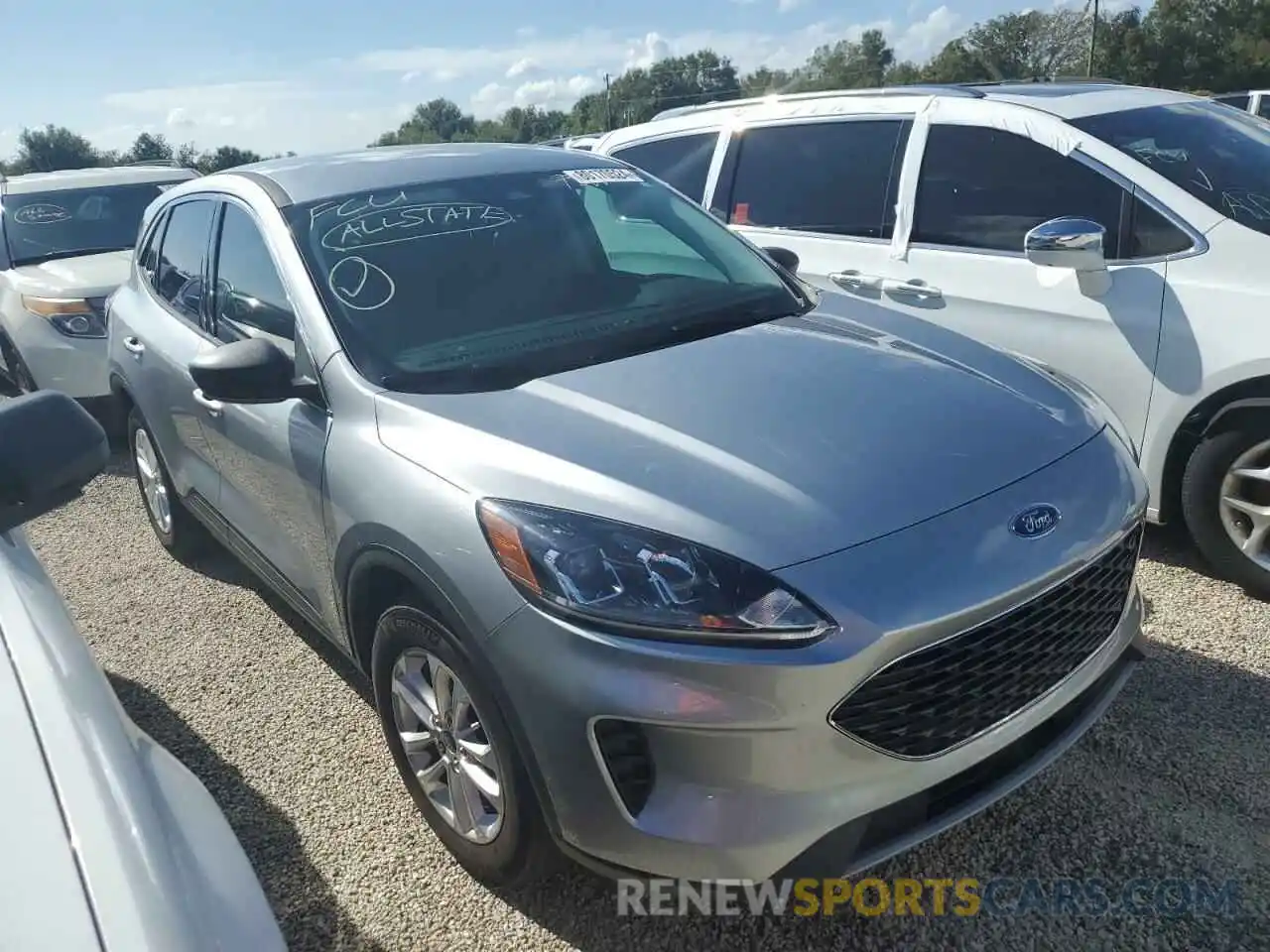 4 Photograph of a damaged car 1FMCU0G64NUB89405 FORD ESCAPE 2022