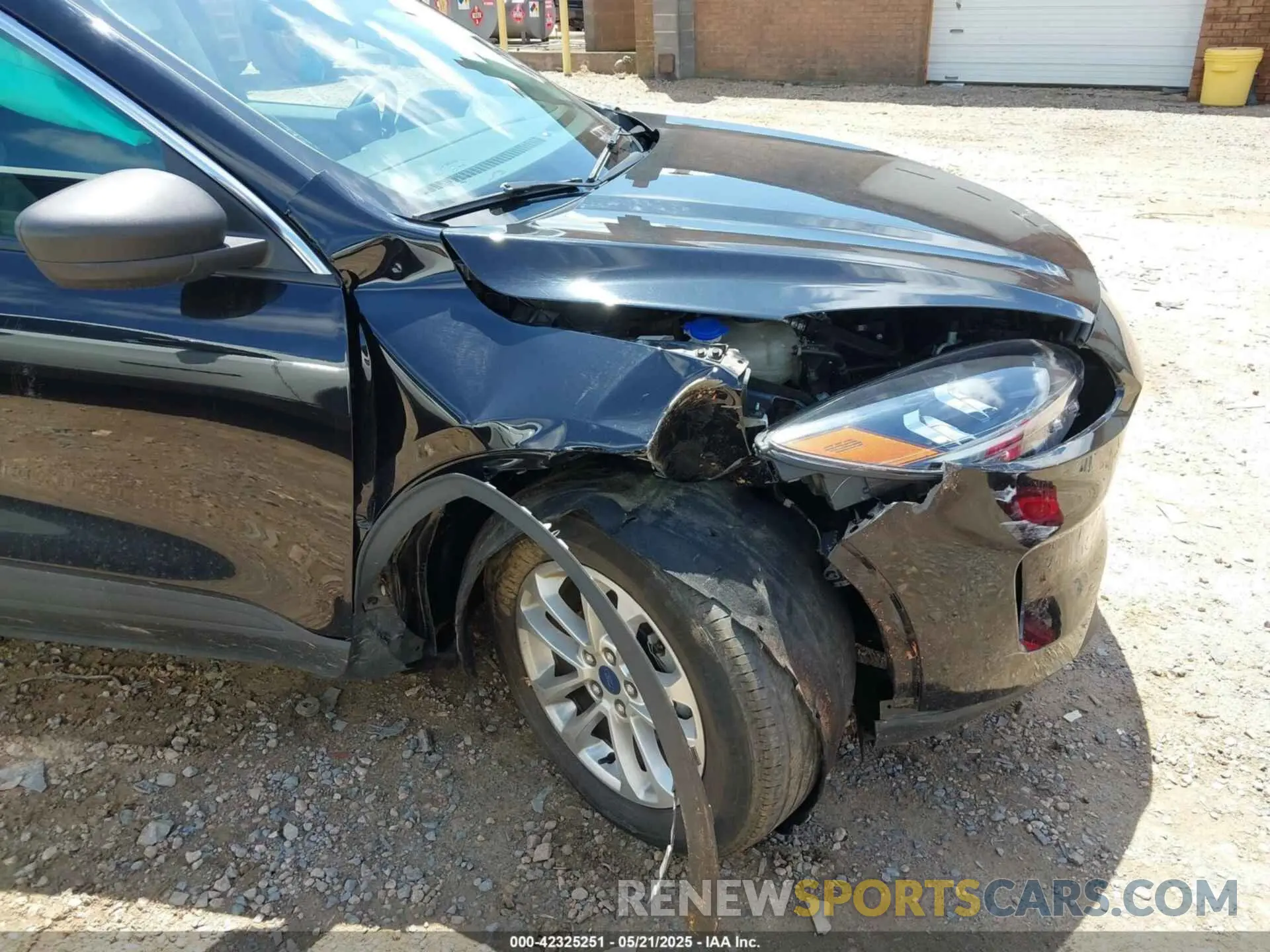 6 Photograph of a damaged car 1FMCU0G65NUA54496 FORD ESCAPE 2022