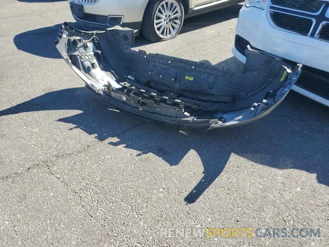 13 Photograph of a damaged car 1FMCU0G65NUB62066 FORD ESCAPE 2022