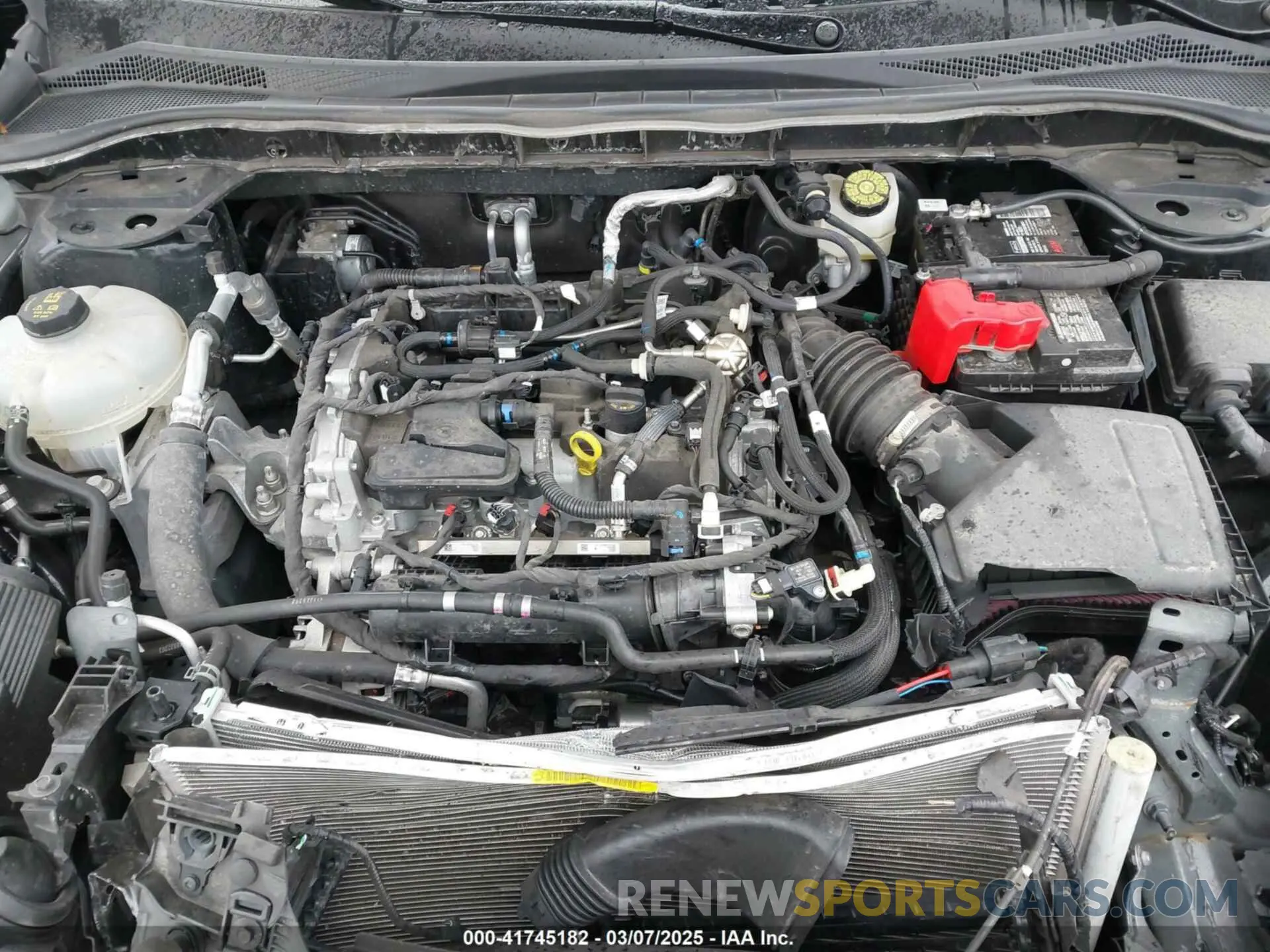 10 Photograph of a damaged car 1FMCU0G65NUB87128 FORD ESCAPE 2022