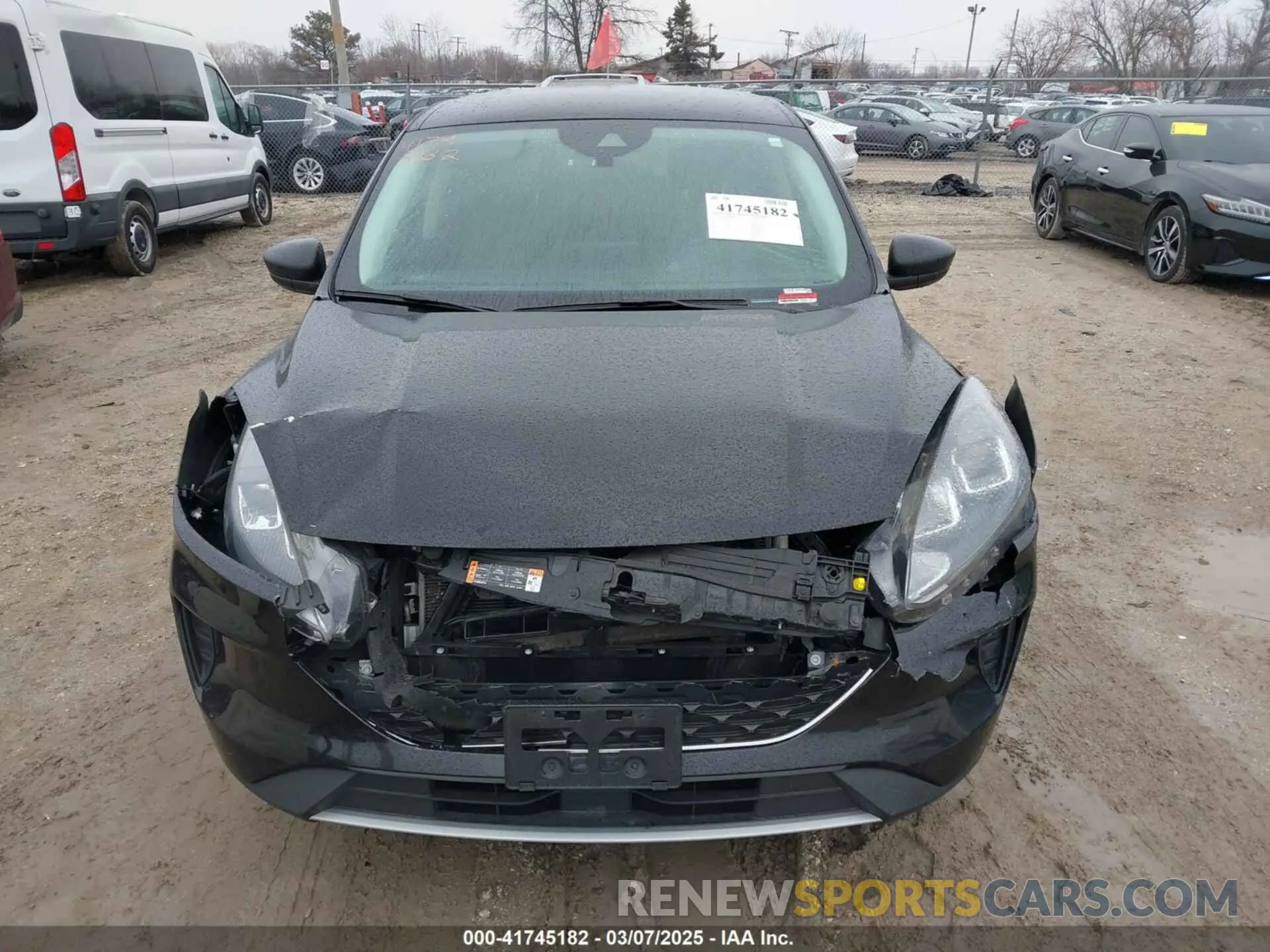 12 Photograph of a damaged car 1FMCU0G65NUB87128 FORD ESCAPE 2022