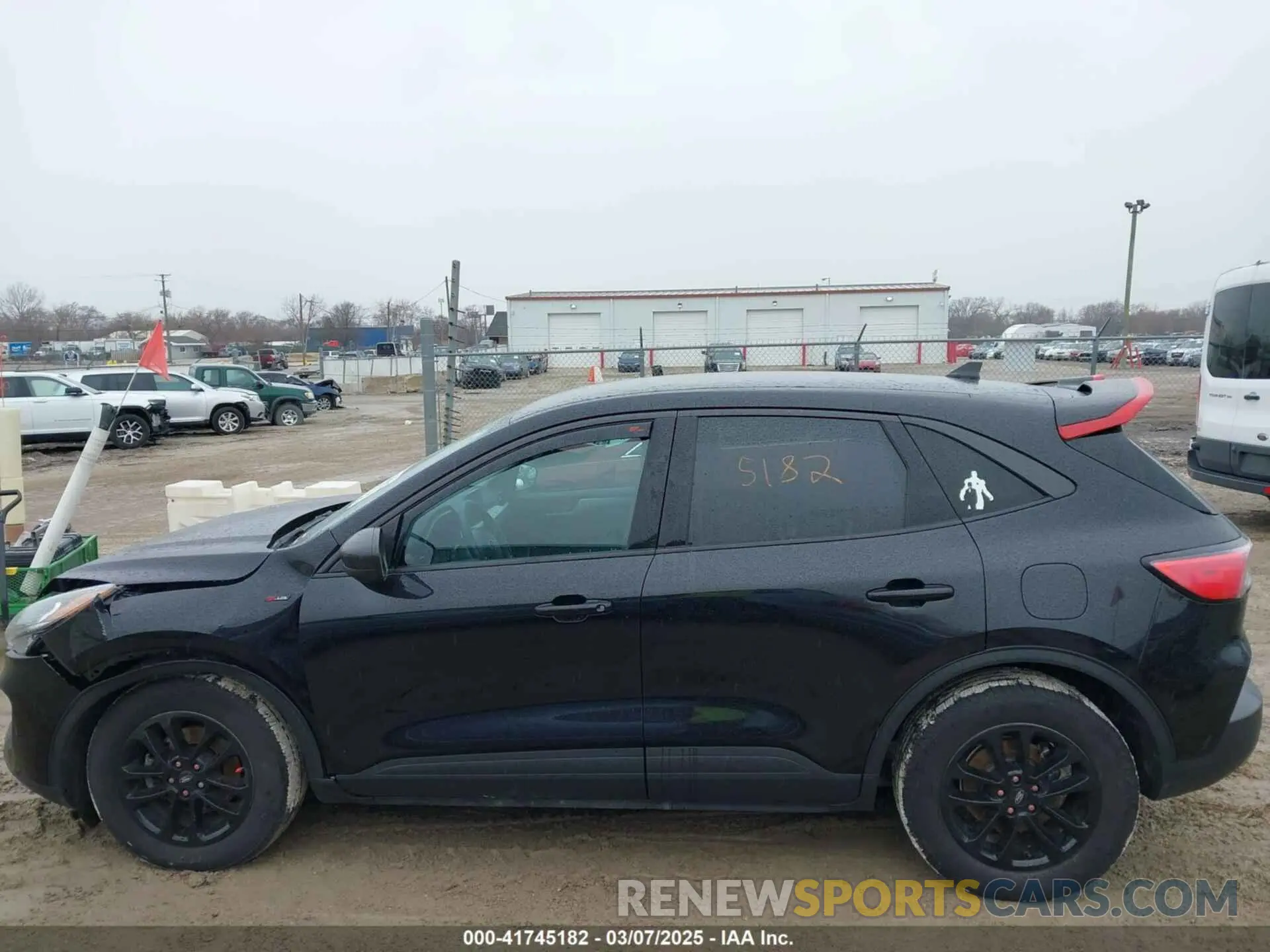14 Photograph of a damaged car 1FMCU0G65NUB87128 FORD ESCAPE 2022