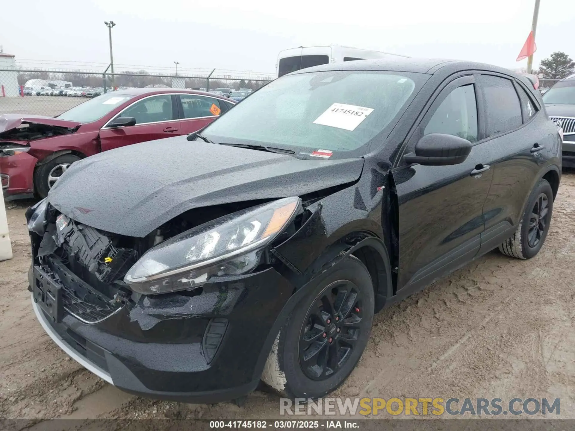 2 Photograph of a damaged car 1FMCU0G65NUB87128 FORD ESCAPE 2022