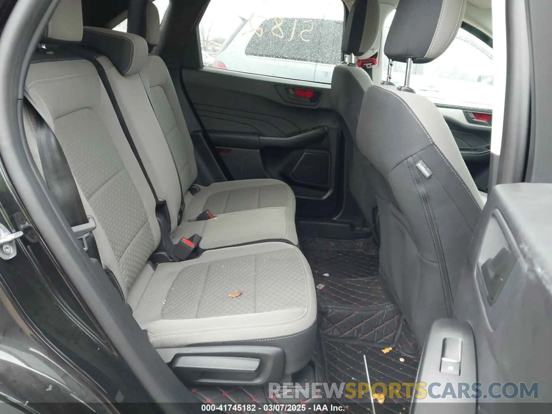 8 Photograph of a damaged car 1FMCU0G65NUB87128 FORD ESCAPE 2022