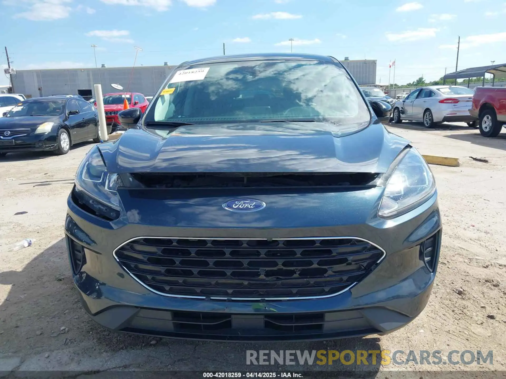 12 Photograph of a damaged car 1FMCU0G66NUA11964 FORD ESCAPE 2022