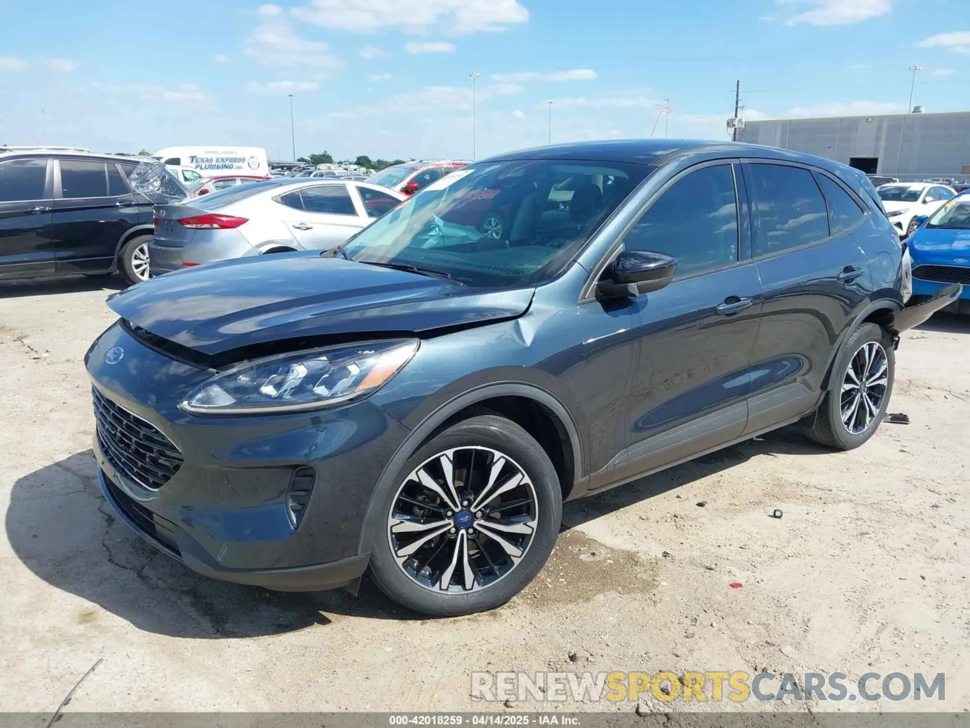 2 Photograph of a damaged car 1FMCU0G66NUA11964 FORD ESCAPE 2022
