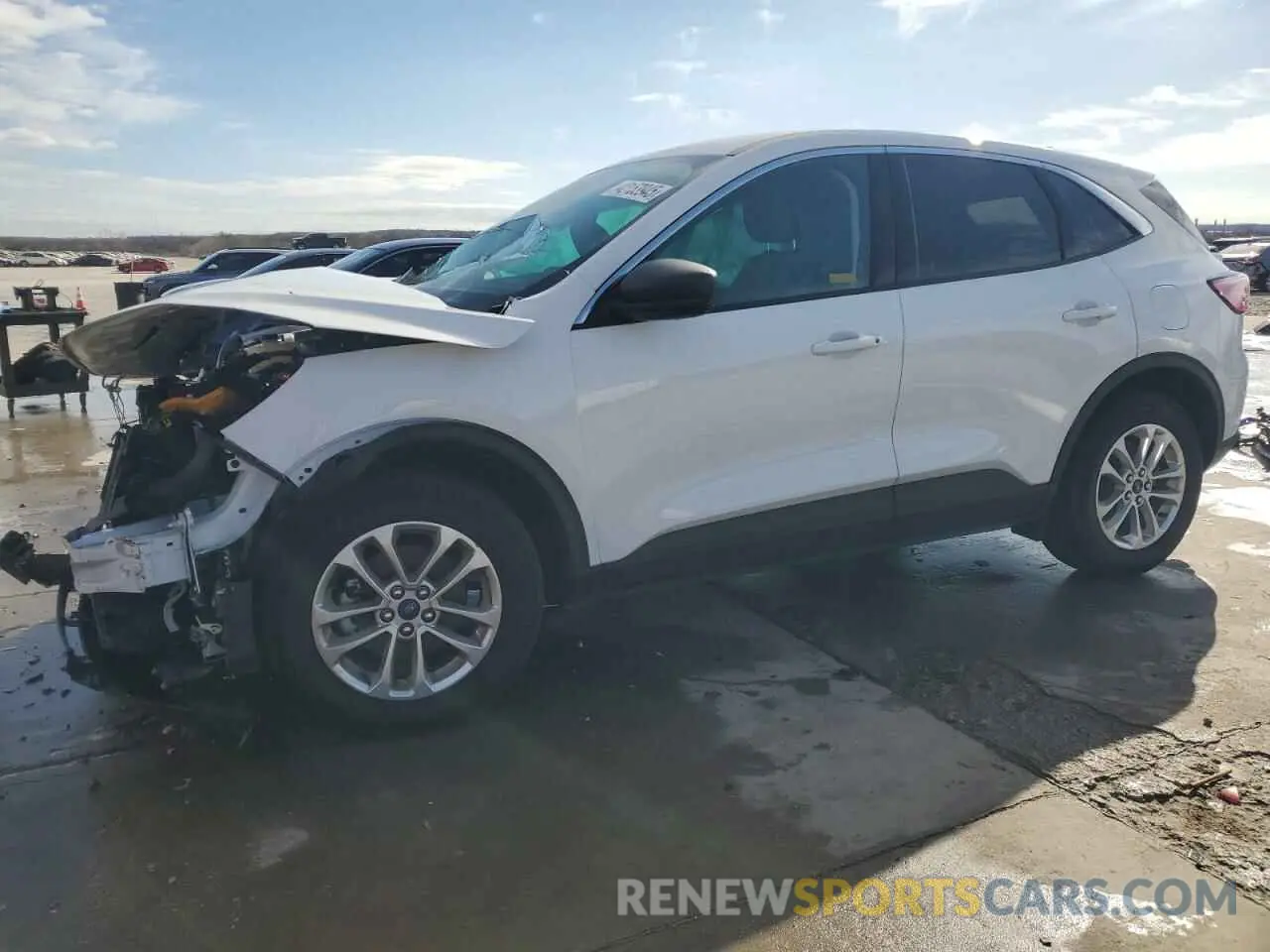 1 Photograph of a damaged car 1FMCU0G66NUA61506 FORD ESCAPE 2022