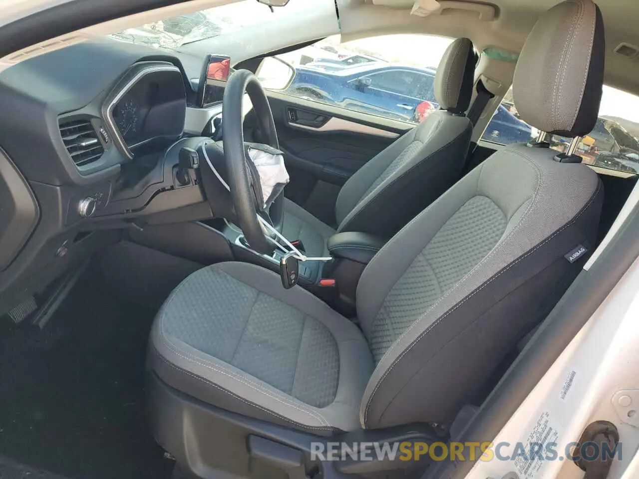 7 Photograph of a damaged car 1FMCU0G66NUA61506 FORD ESCAPE 2022