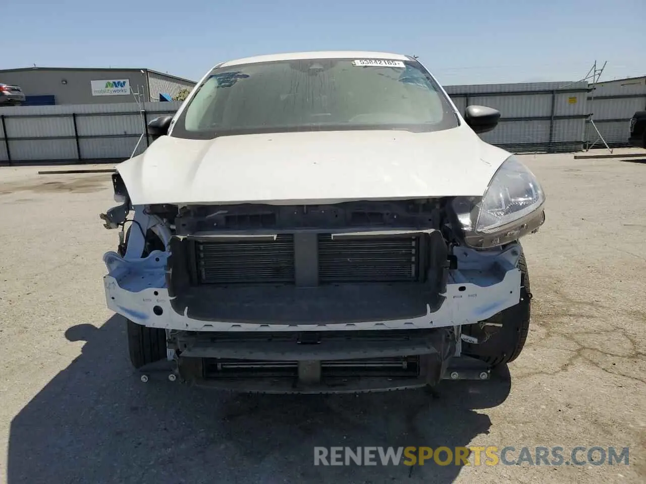 5 Photograph of a damaged car 1FMCU0G66NUB54784 FORD ESCAPE 2022