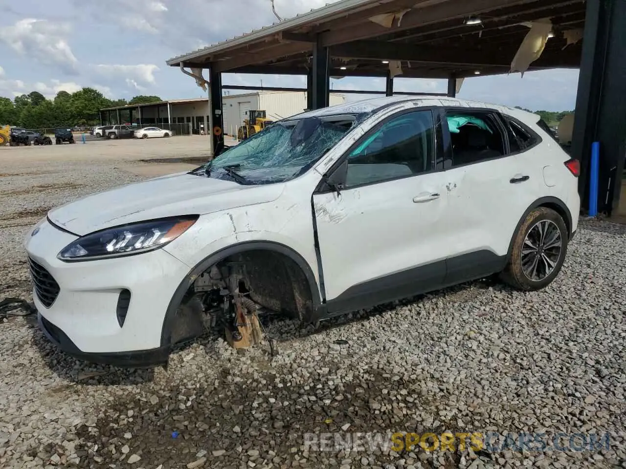 1 Photograph of a damaged car 1FMCU0G66NUB62397 FORD ESCAPE 2022