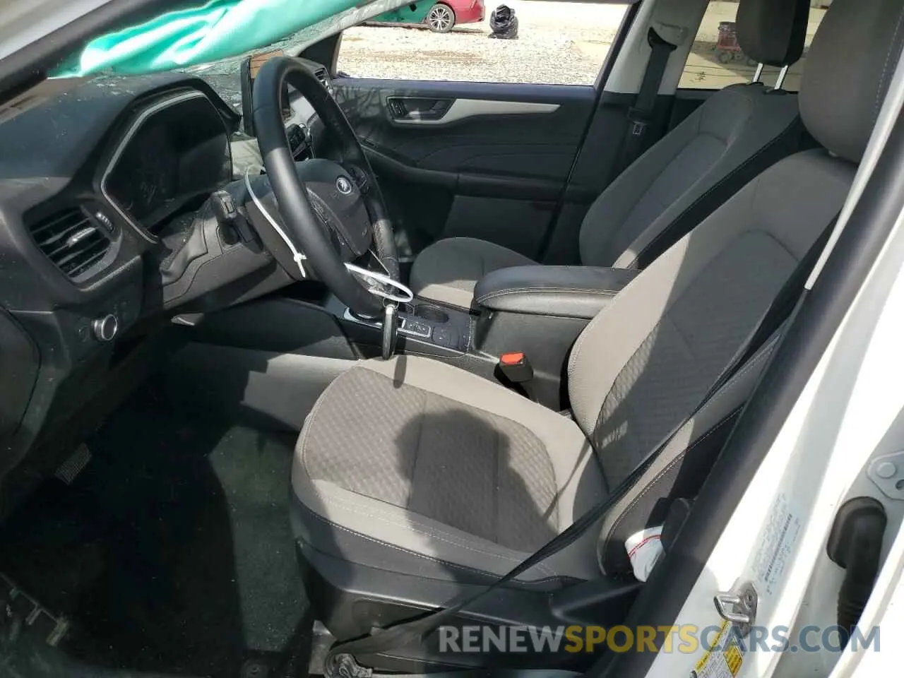 7 Photograph of a damaged car 1FMCU0G66NUB62397 FORD ESCAPE 2022