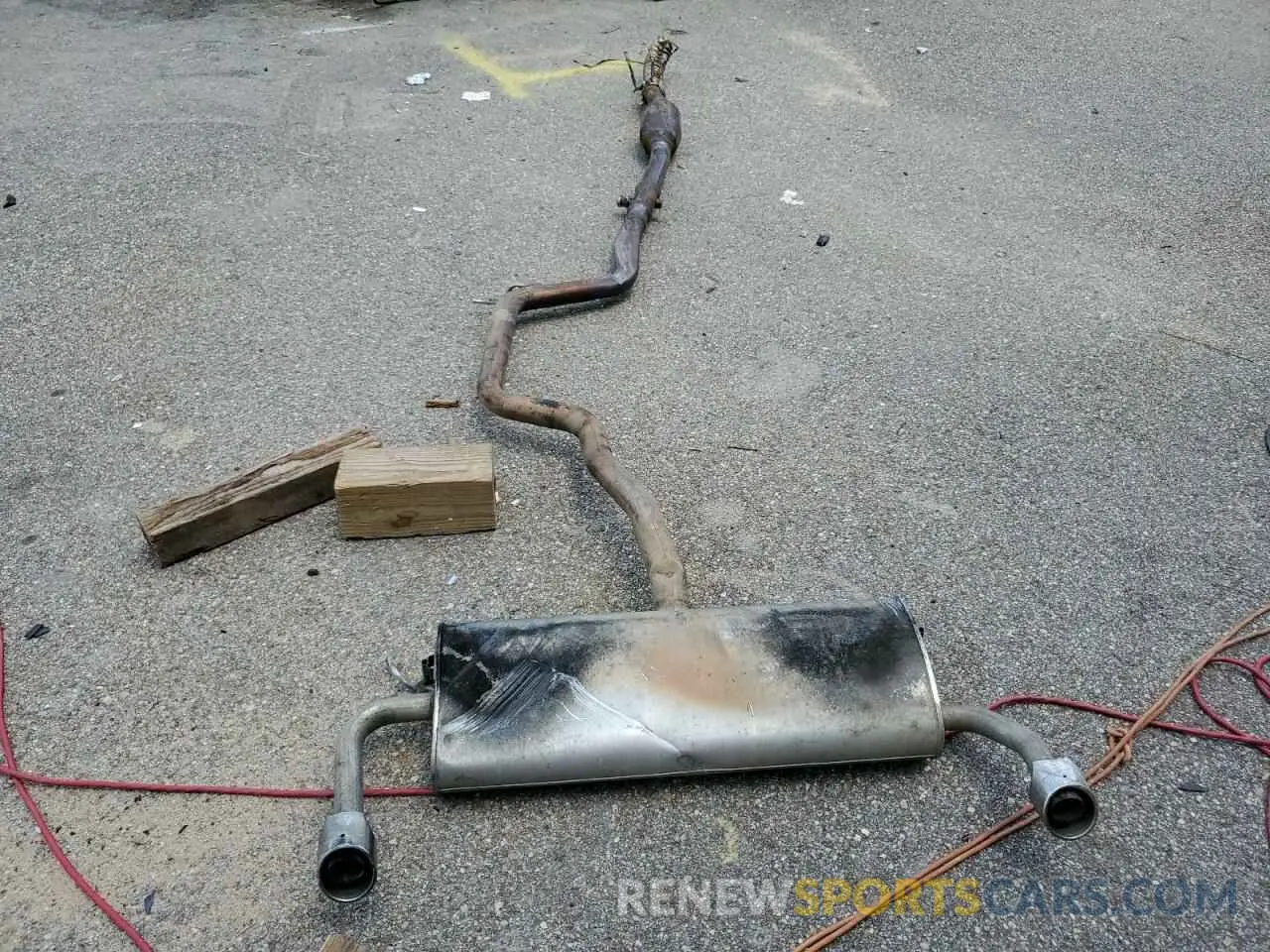 13 Photograph of a damaged car 1FMCU0G66NUB83637 FORD ESCAPE 2022