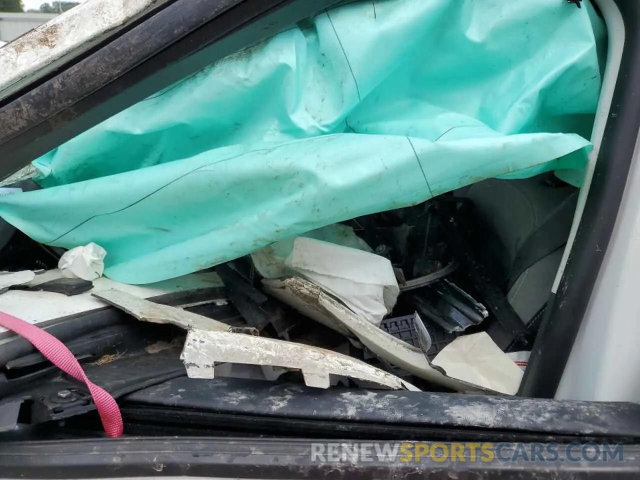 7 Photograph of a damaged car 1FMCU0G66NUB83637 FORD ESCAPE 2022