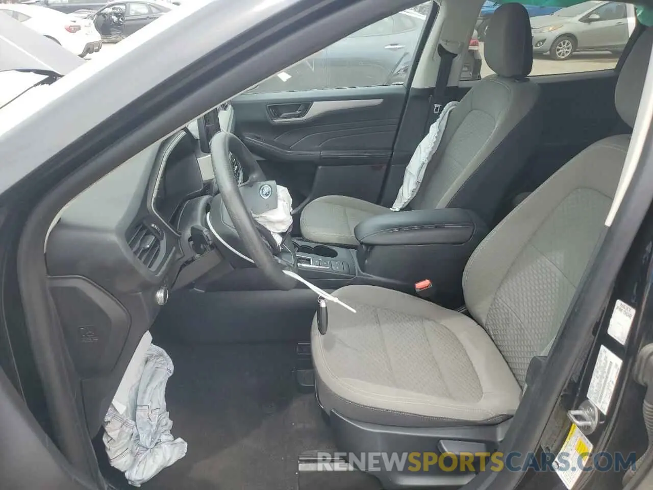 7 Photograph of a damaged car 1FMCU0G67NUA45864 FORD ESCAPE 2022