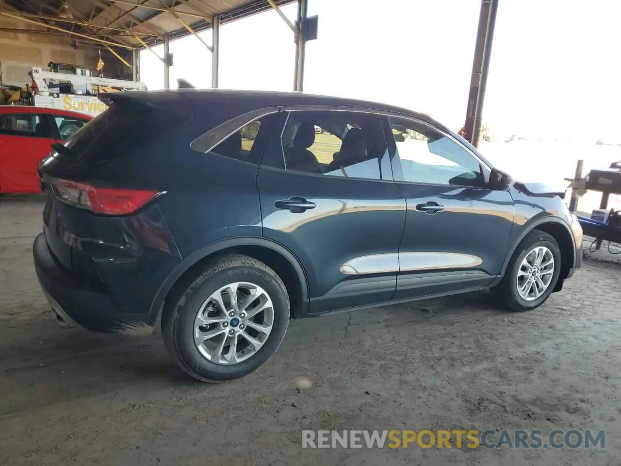 3 Photograph of a damaged car 1FMCU0G67NUB14813 FORD ESCAPE 2022