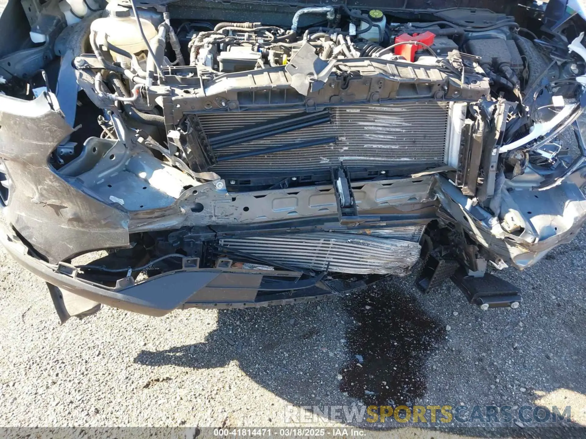 6 Photograph of a damaged car 1FMCU0G67NUB85283 FORD ESCAPE 2022