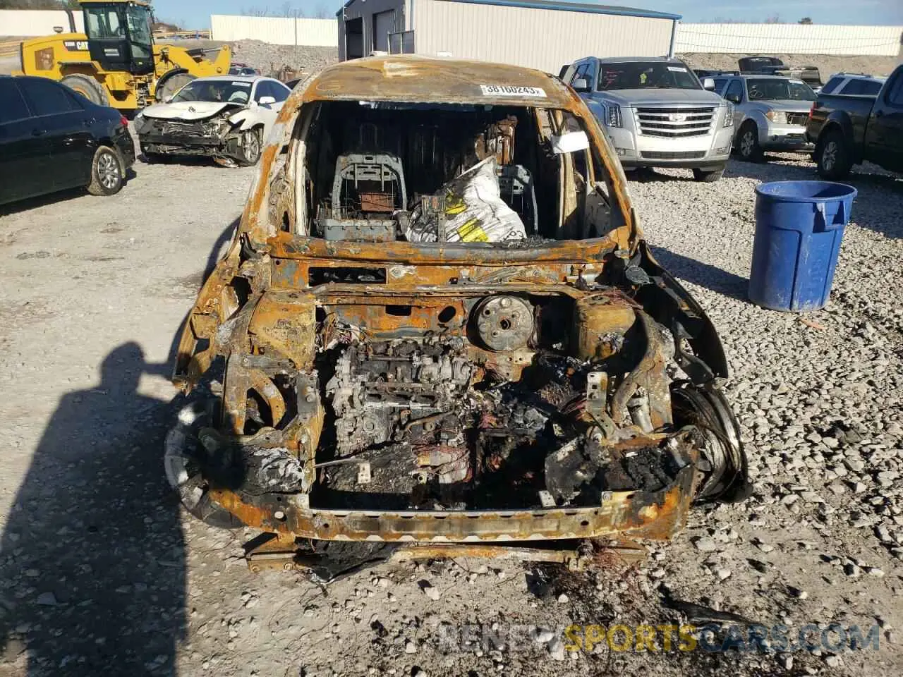 5 Photograph of a damaged car 1FMCU0G67NUB94002 FORD ESCAPE 2022
