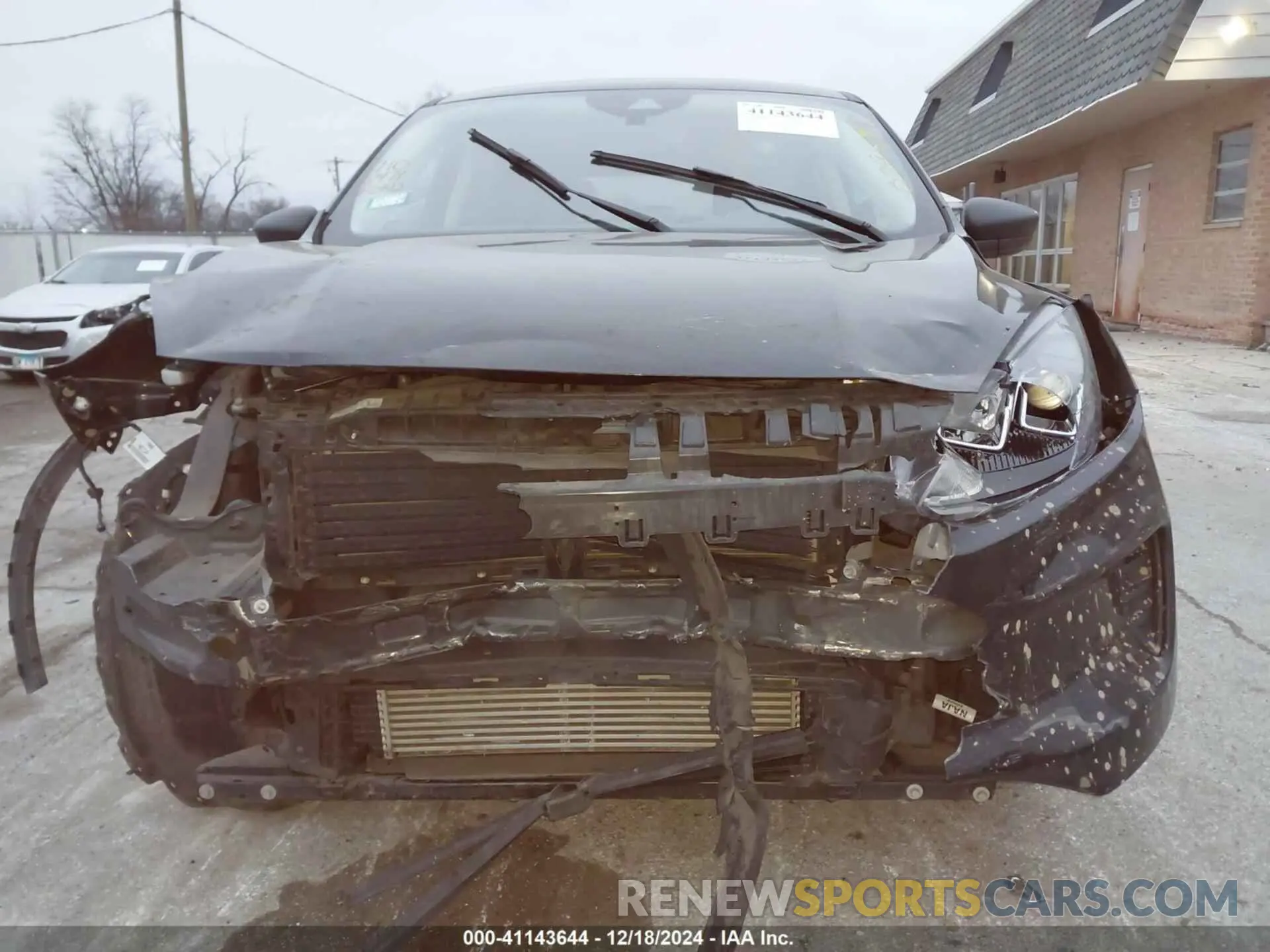 12 Photograph of a damaged car 1FMCU0G68NUA24828 FORD ESCAPE 2022