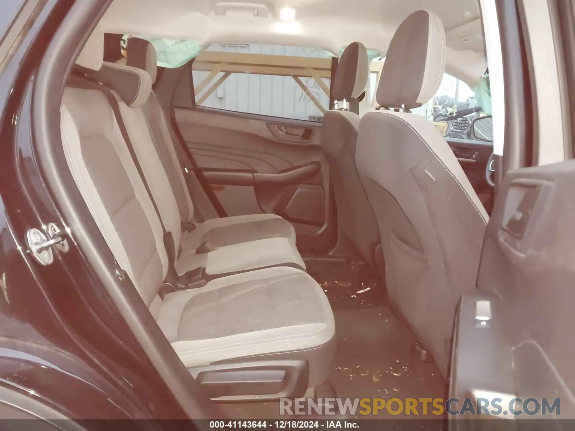 8 Photograph of a damaged car 1FMCU0G68NUA24828 FORD ESCAPE 2022