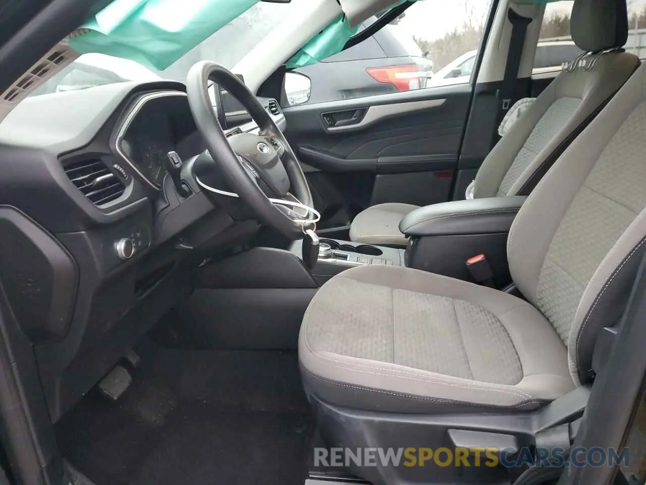 7 Photograph of a damaged car 1FMCU0G68NUA46716 FORD ESCAPE 2022