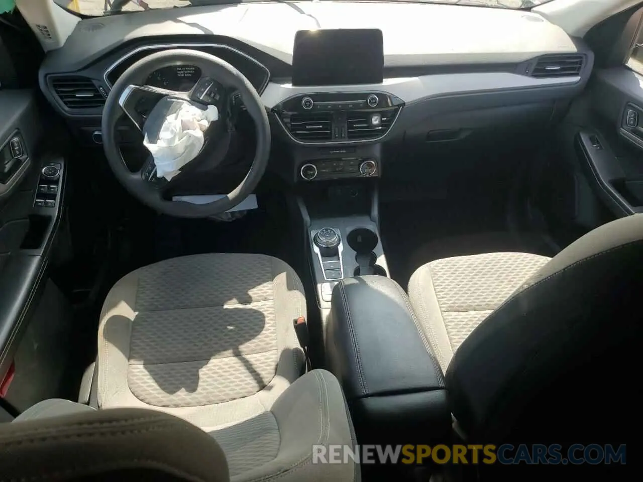 8 Photograph of a damaged car 1FMCU0G68NUA69719 FORD ESCAPE 2022