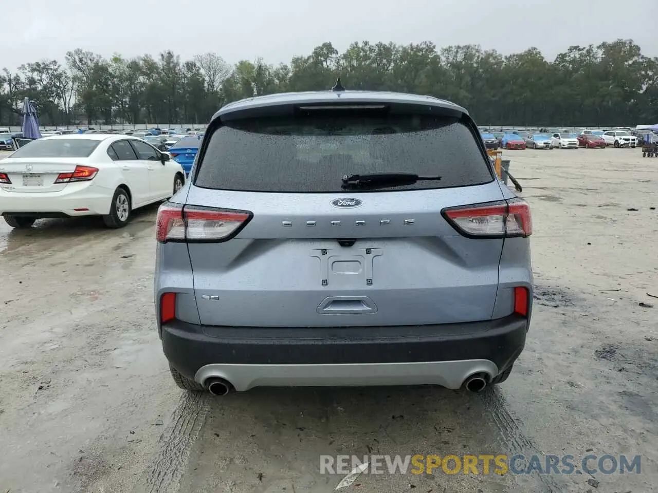 6 Photograph of a damaged car 1FMCU0G68NUB10298 FORD ESCAPE 2022