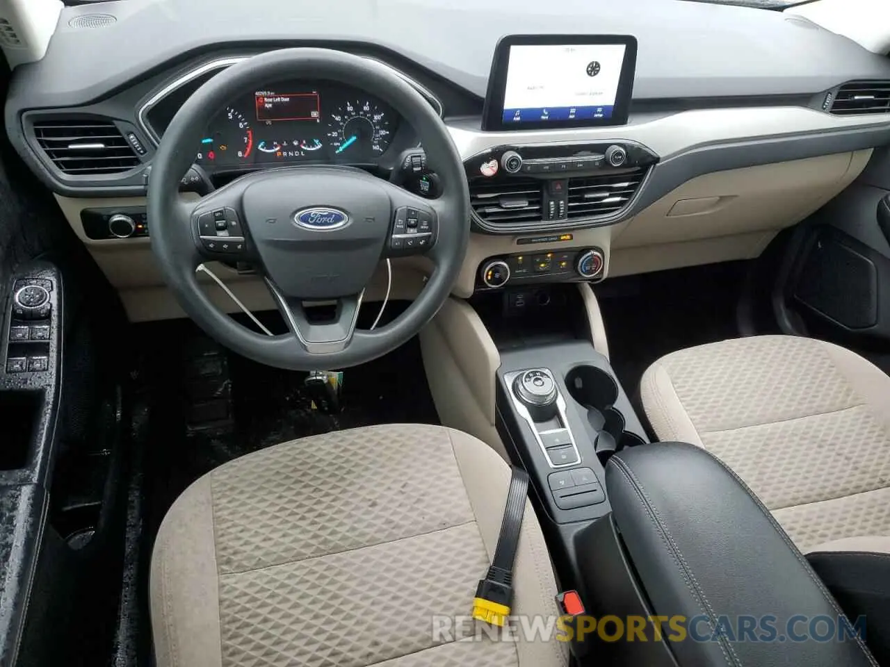 8 Photograph of a damaged car 1FMCU0G68NUB10298 FORD ESCAPE 2022
