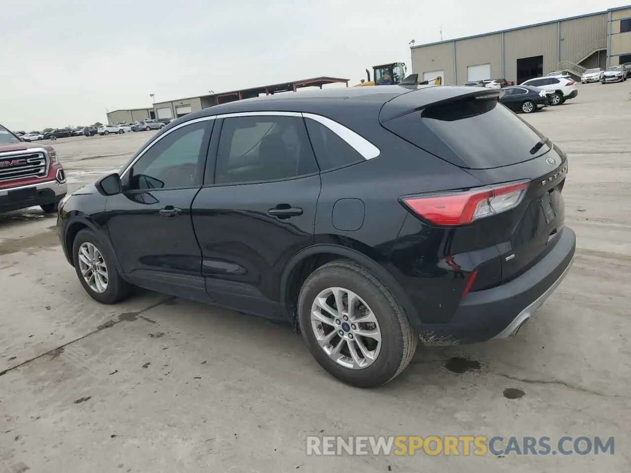 2 Photograph of a damaged car 1FMCU0G69NUA37801 FORD ESCAPE 2022