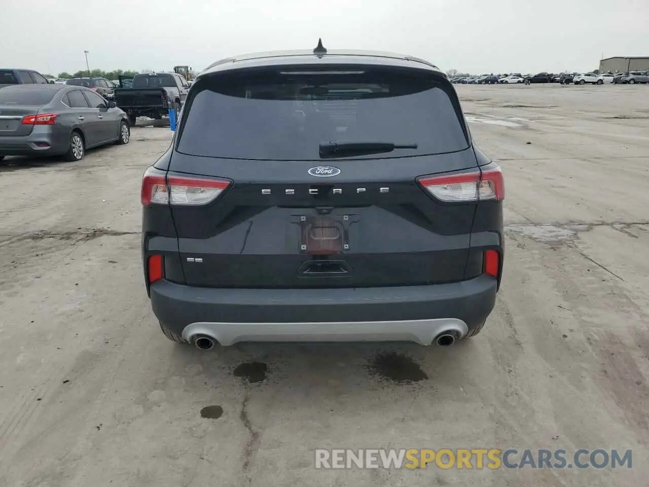 6 Photograph of a damaged car 1FMCU0G69NUA37801 FORD ESCAPE 2022
