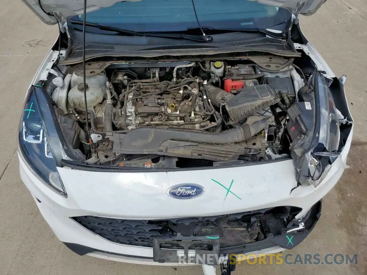 12 Photograph of a damaged car 1FMCU0G69NUB01335 FORD ESCAPE 2022