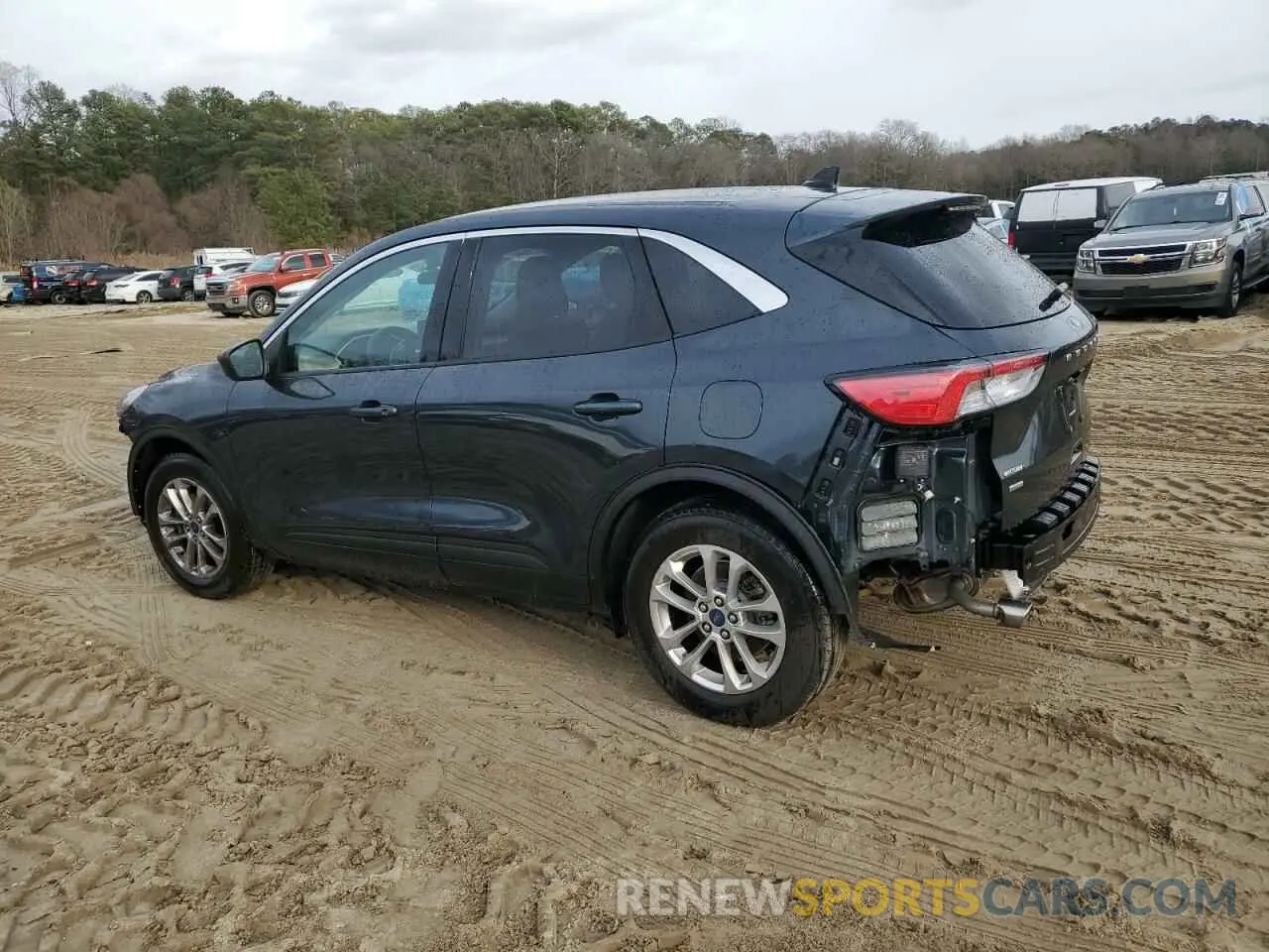 2 Photograph of a damaged car 1FMCU0G69NUB29362 FORD ESCAPE 2022