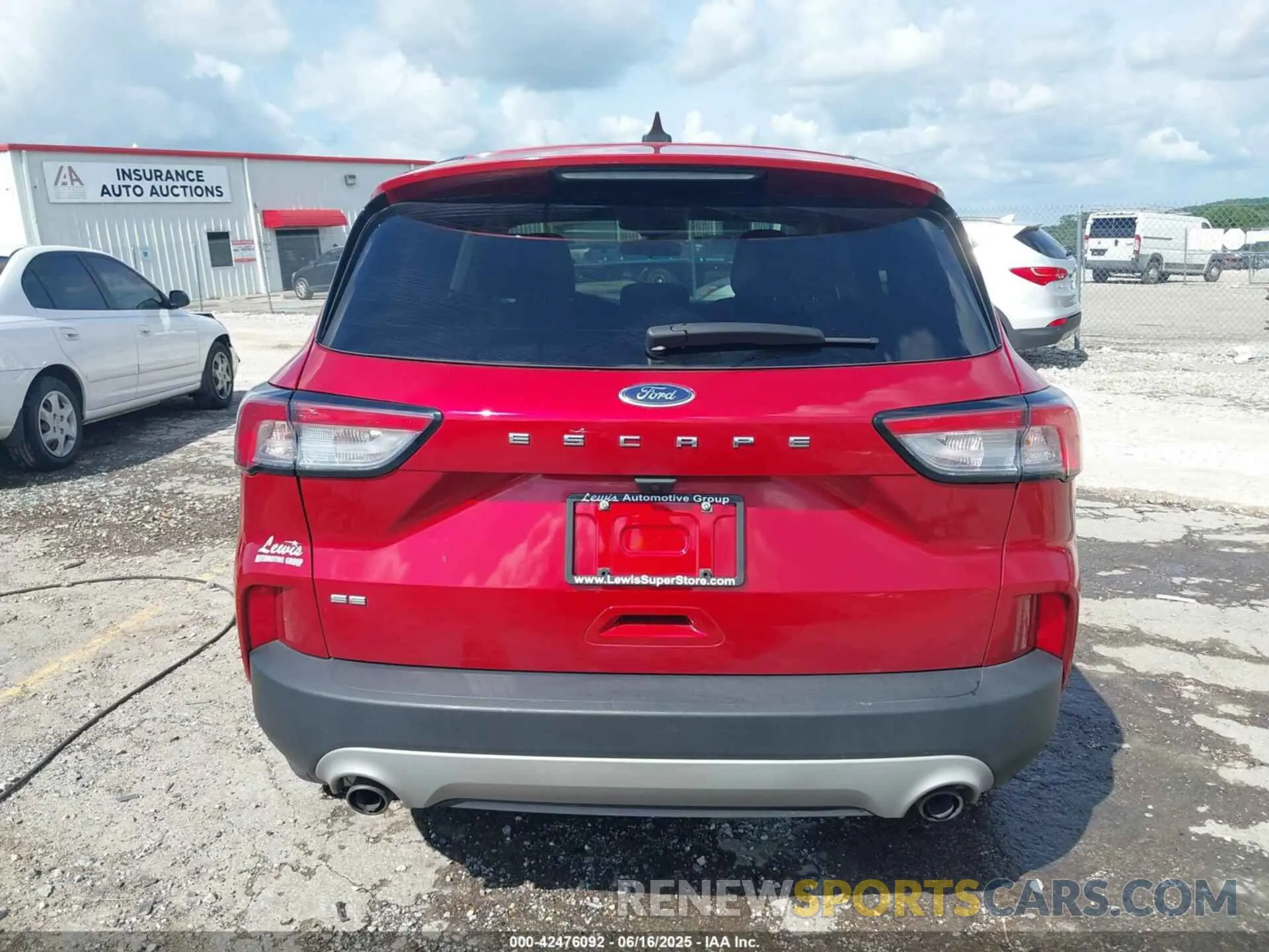 16 Photograph of a damaged car 1FMCU0G69NUB54973 FORD ESCAPE 2022